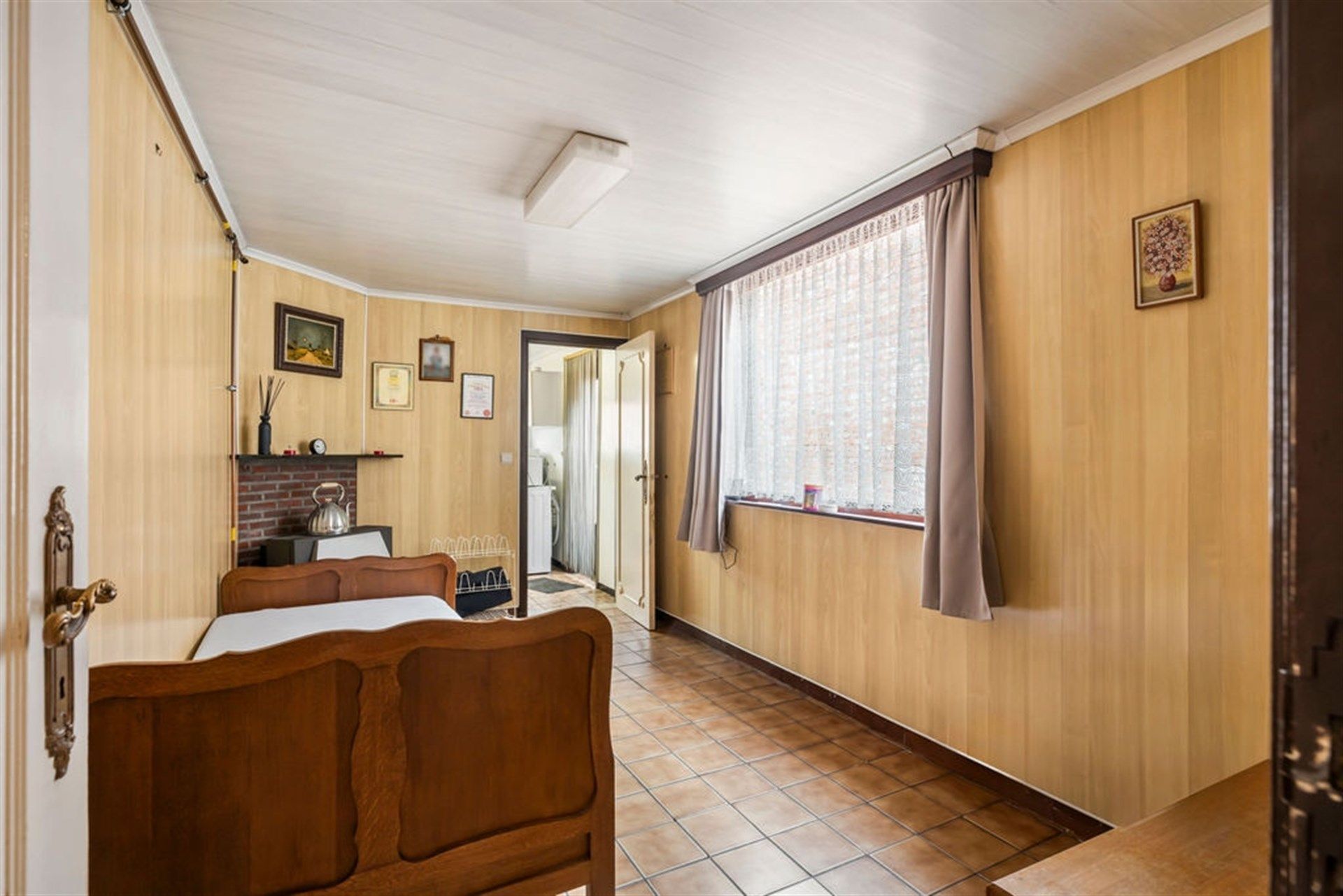 Potentiële gezinswoning of 2 bouwgronden in het hartje van Sint-Gillis-Waas foto 7