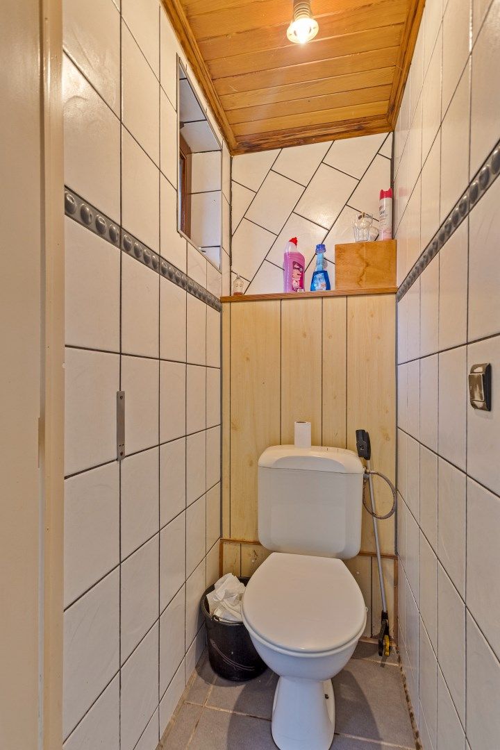 Rustig en groen gelegen woning op een perceel van ca 24a !  foto 8