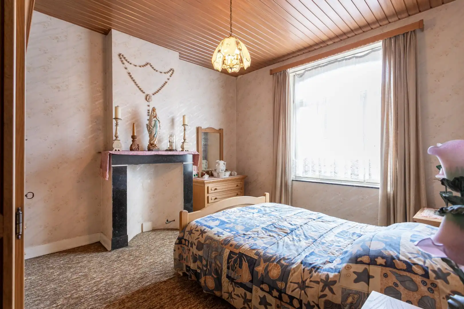 Te renoveren, karaktervolle woning met tal van mogelijkheden en tuin foto 11