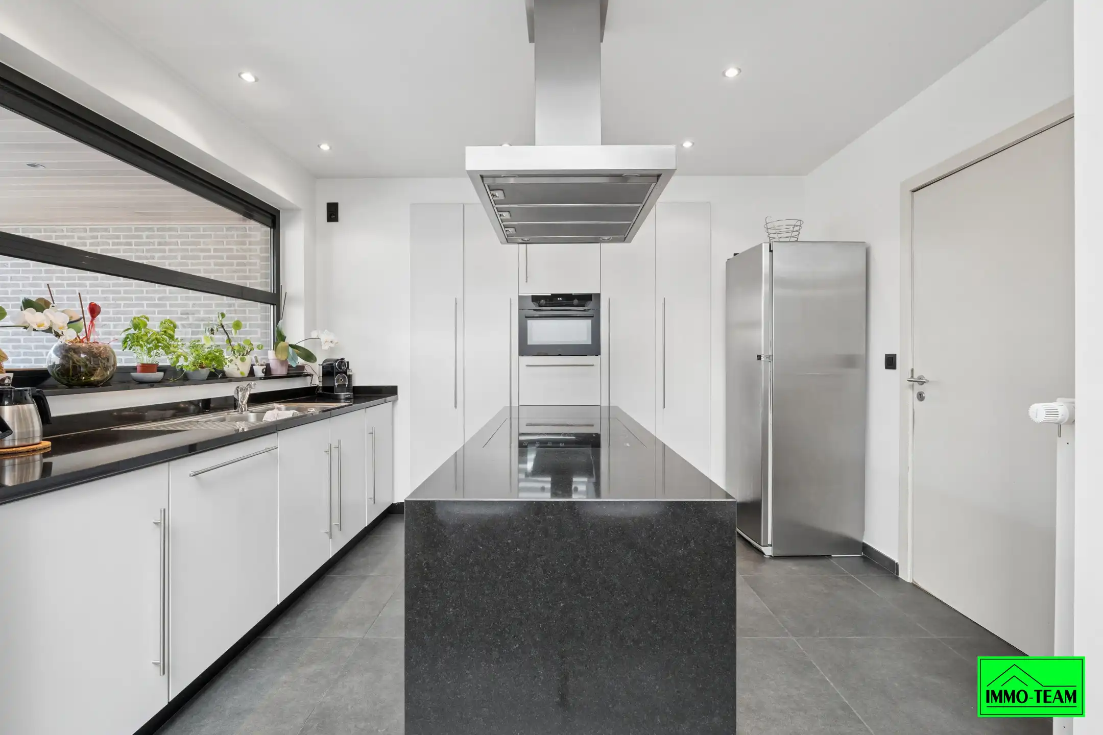 Instapklare, energiezuinige gezinswoning met tuin en garage foto 8