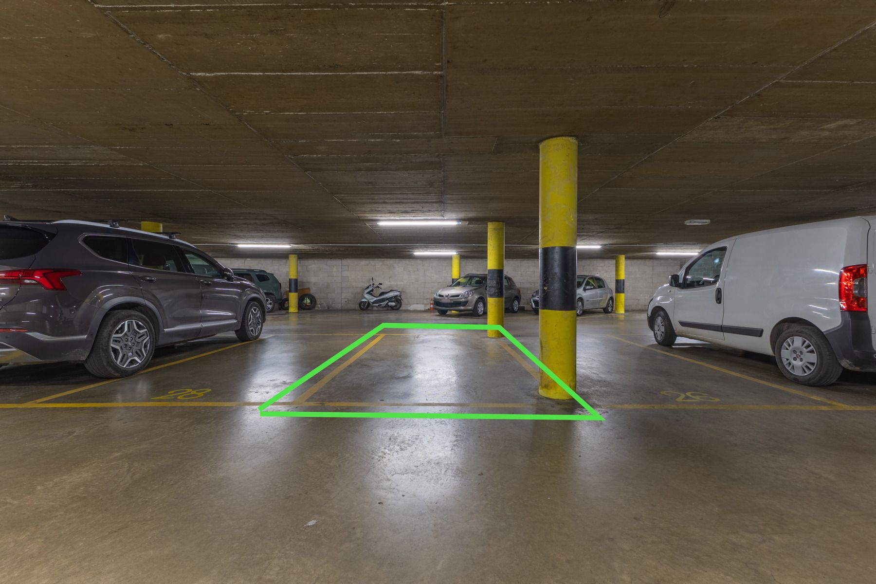 Vernieuwd appartement met 2 slaapkamers en een groot terras foto 20