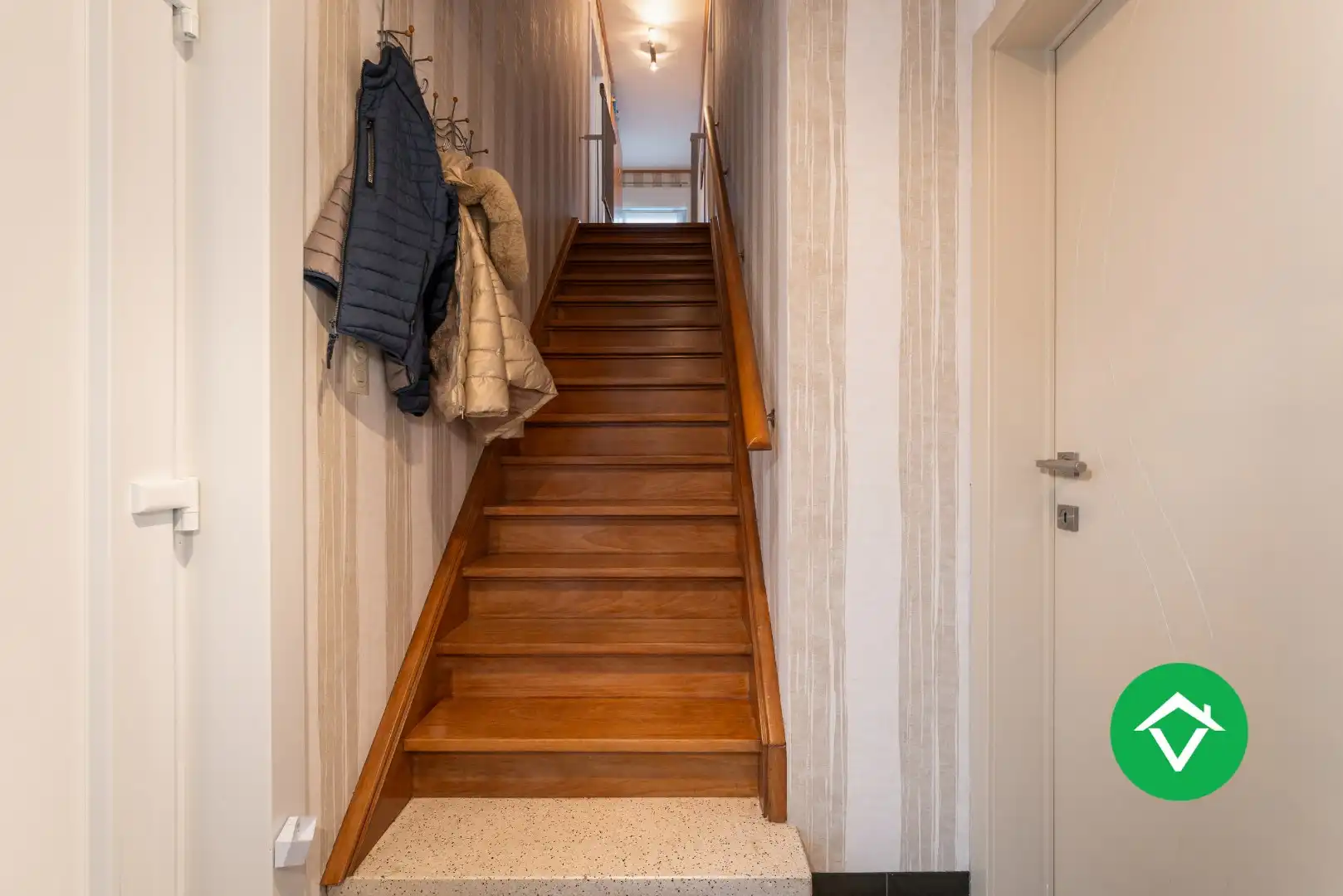 Instapklare woning met 3 slaapkamers en garage te Koekelare foto 10