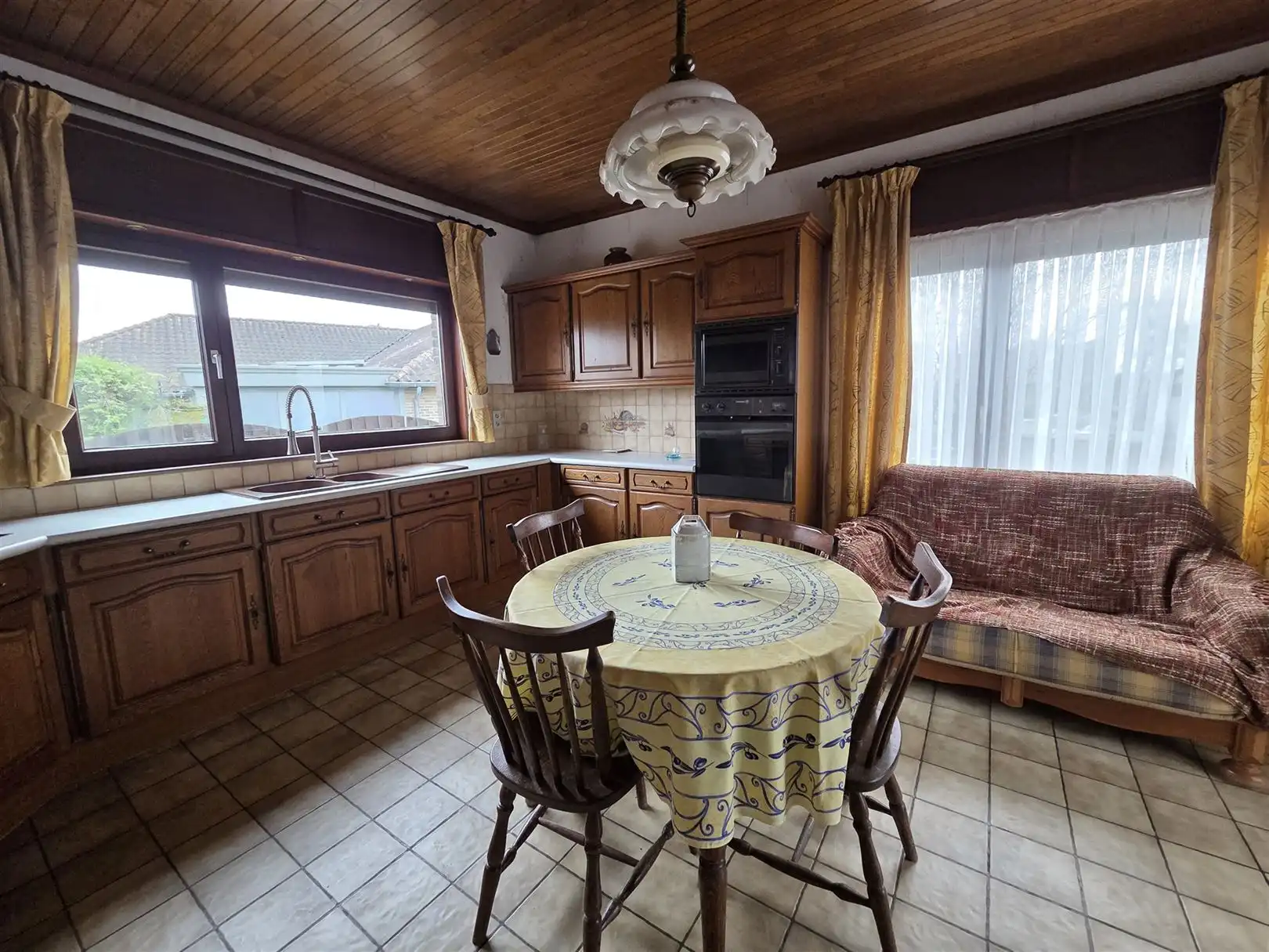 Vrijstaande woning met 3 slpks, tuin en garage. foto 8