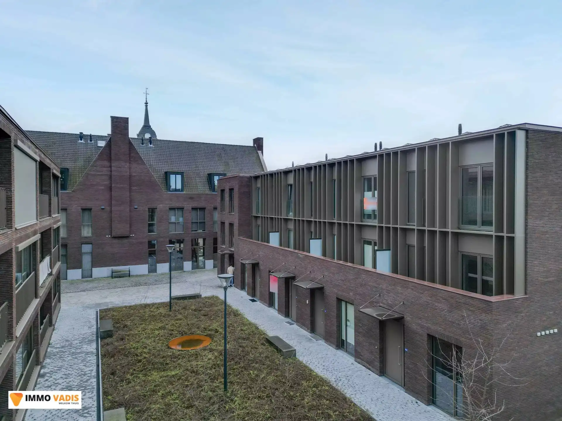 Exclusief herenhuis in Oud-Rekem foto 2