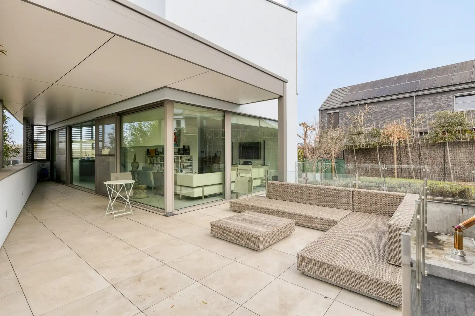 Architectenwoning • 4 slaapkamers • 1640 SINT-GENESIUS-RODE foto 2