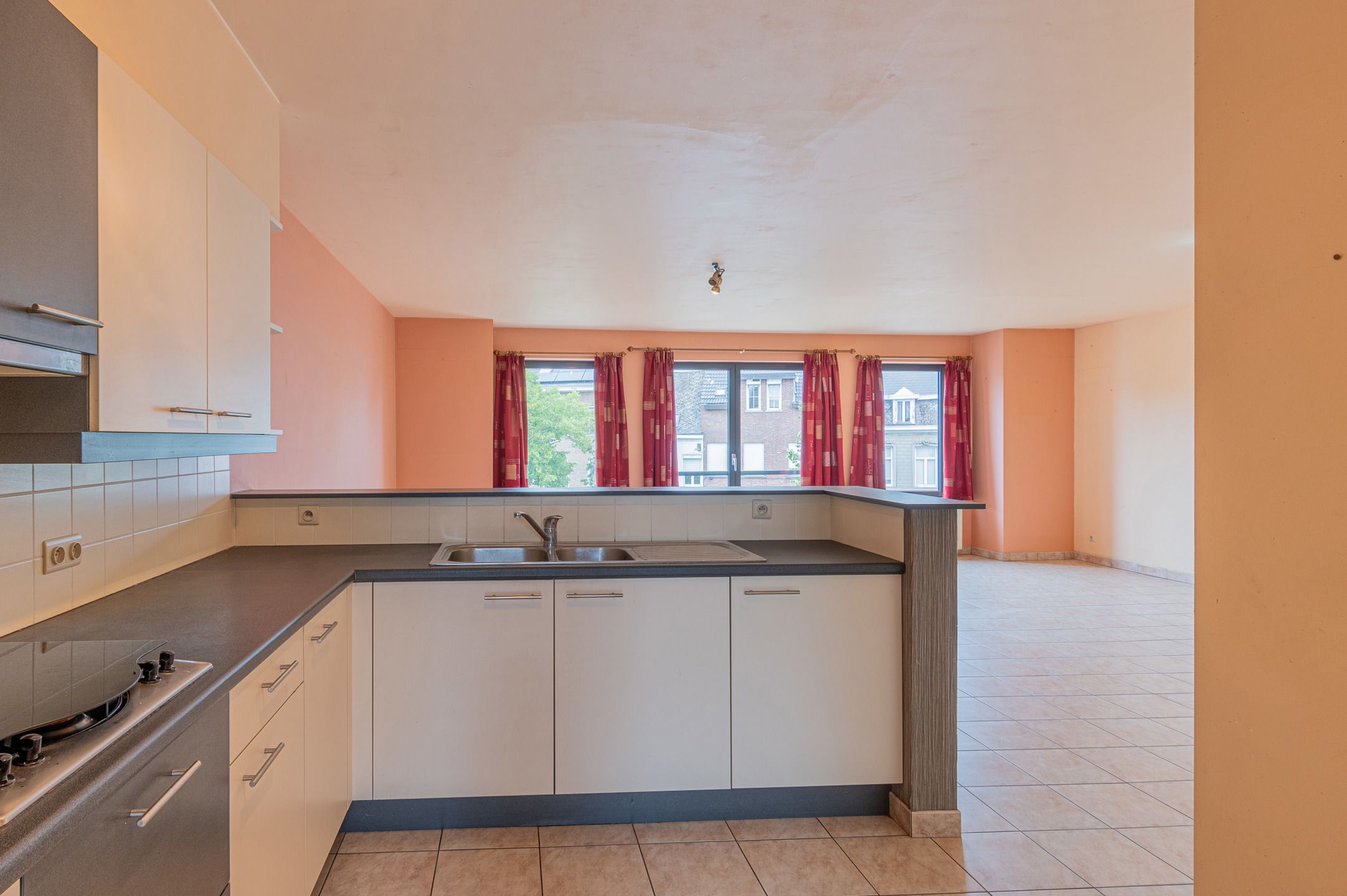 Instapklaar appartement op centrale locatie met garage  foto 6