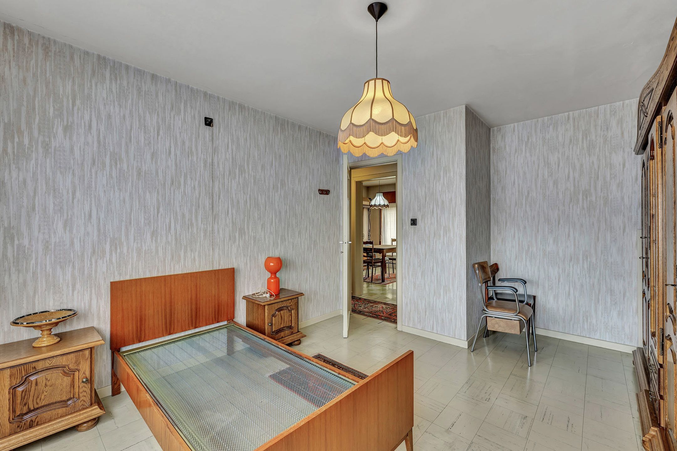 Te renoveren woning met 3 slpks en garage nabij centrum foto 12