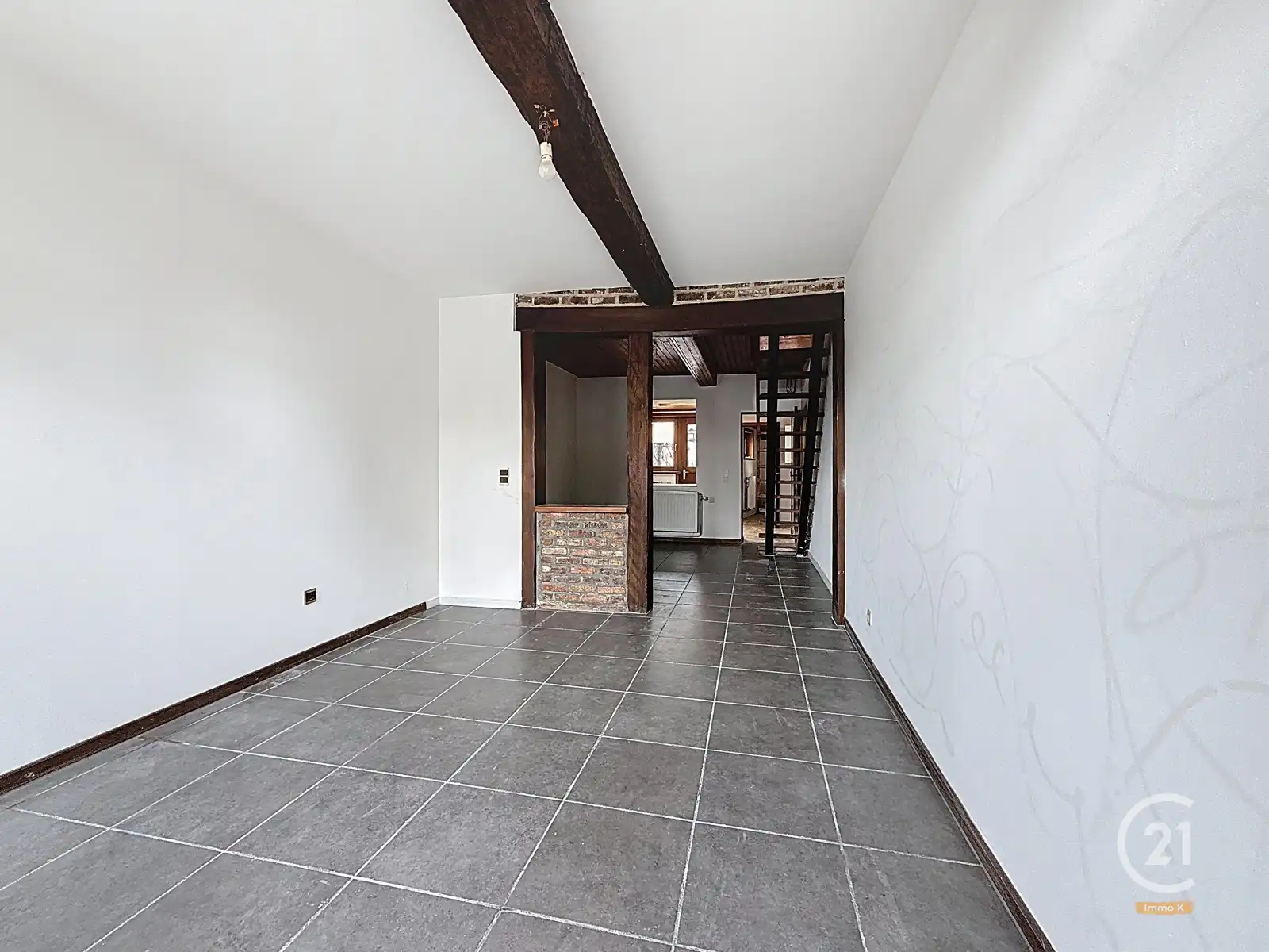 2 slks - instapklaar met terras/koer foto 4