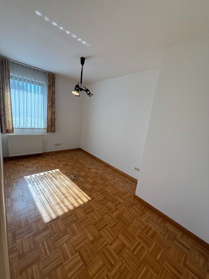 Instapklaar gelijkvloers appartement met 3 slaapkamers en ruim terras te Heusden-Zolder. foto 18