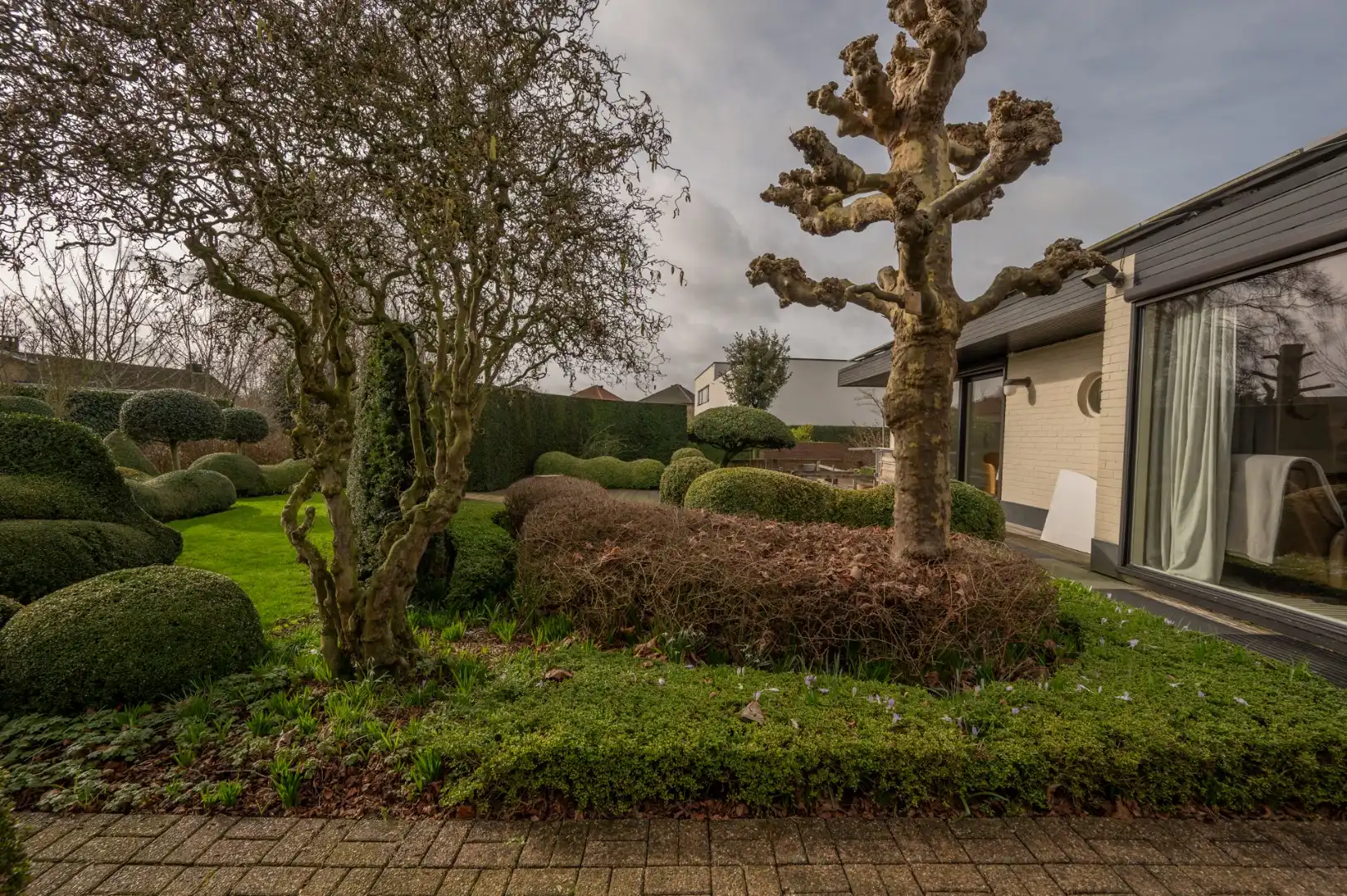 Ruime vrijstaande woning met prachtige tuin in het rustige Moerkerke (St Rita) foto 21