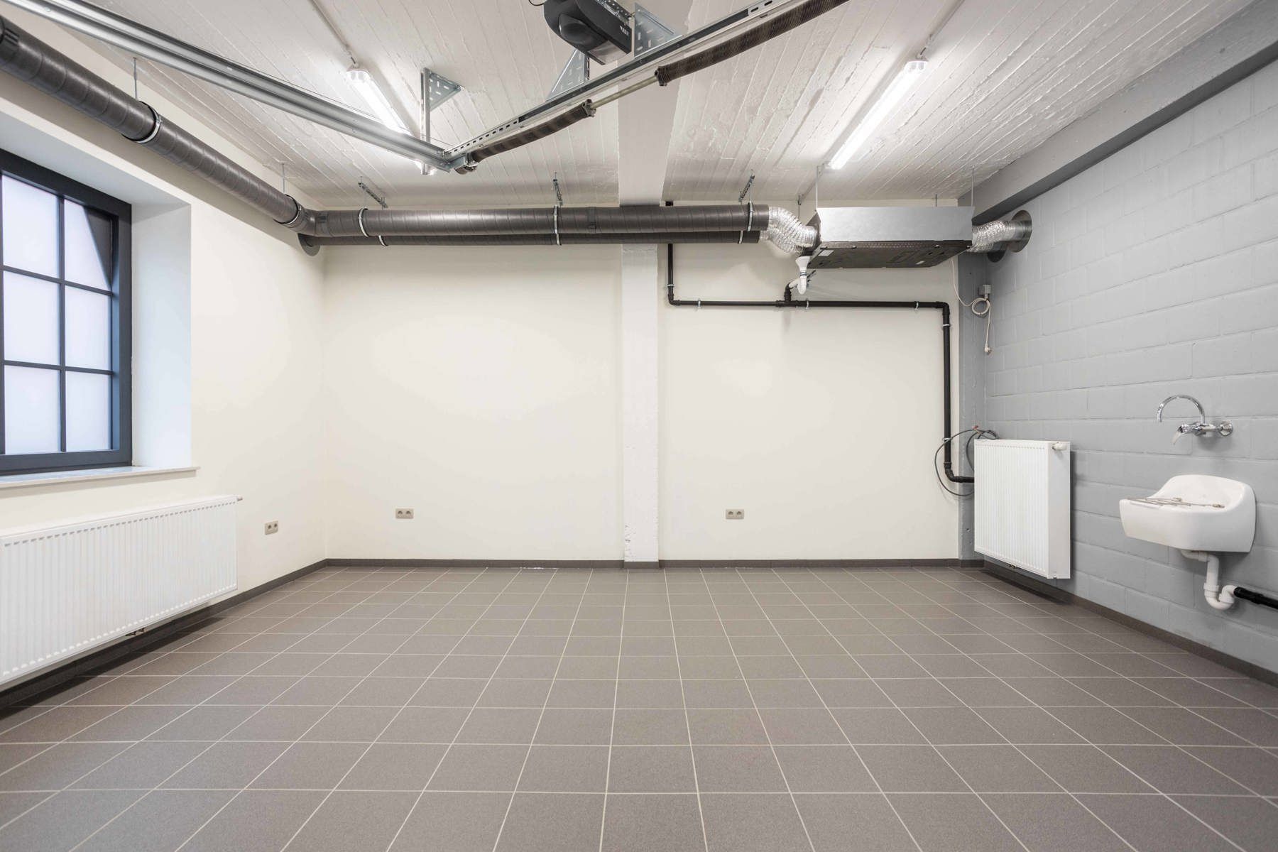 Uniek energiezuinig pakhuis met loftgevoel! foto 9