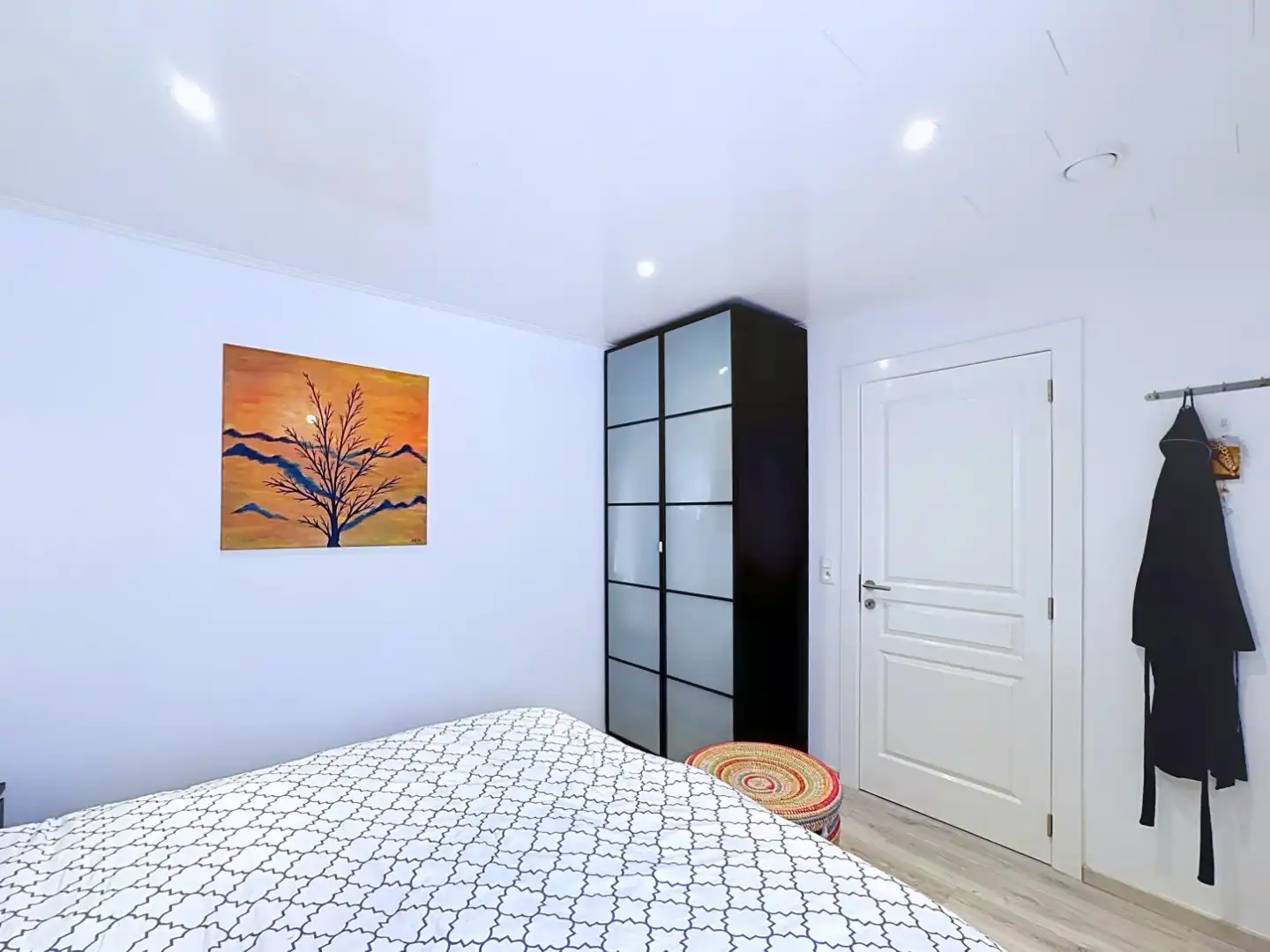 Ruime en centraal gelegen woning met dubbele garage foto 19