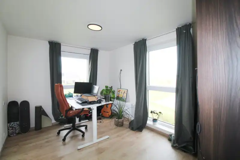 Zeer energiezuinige halfopen woning te Roeselare foto 8