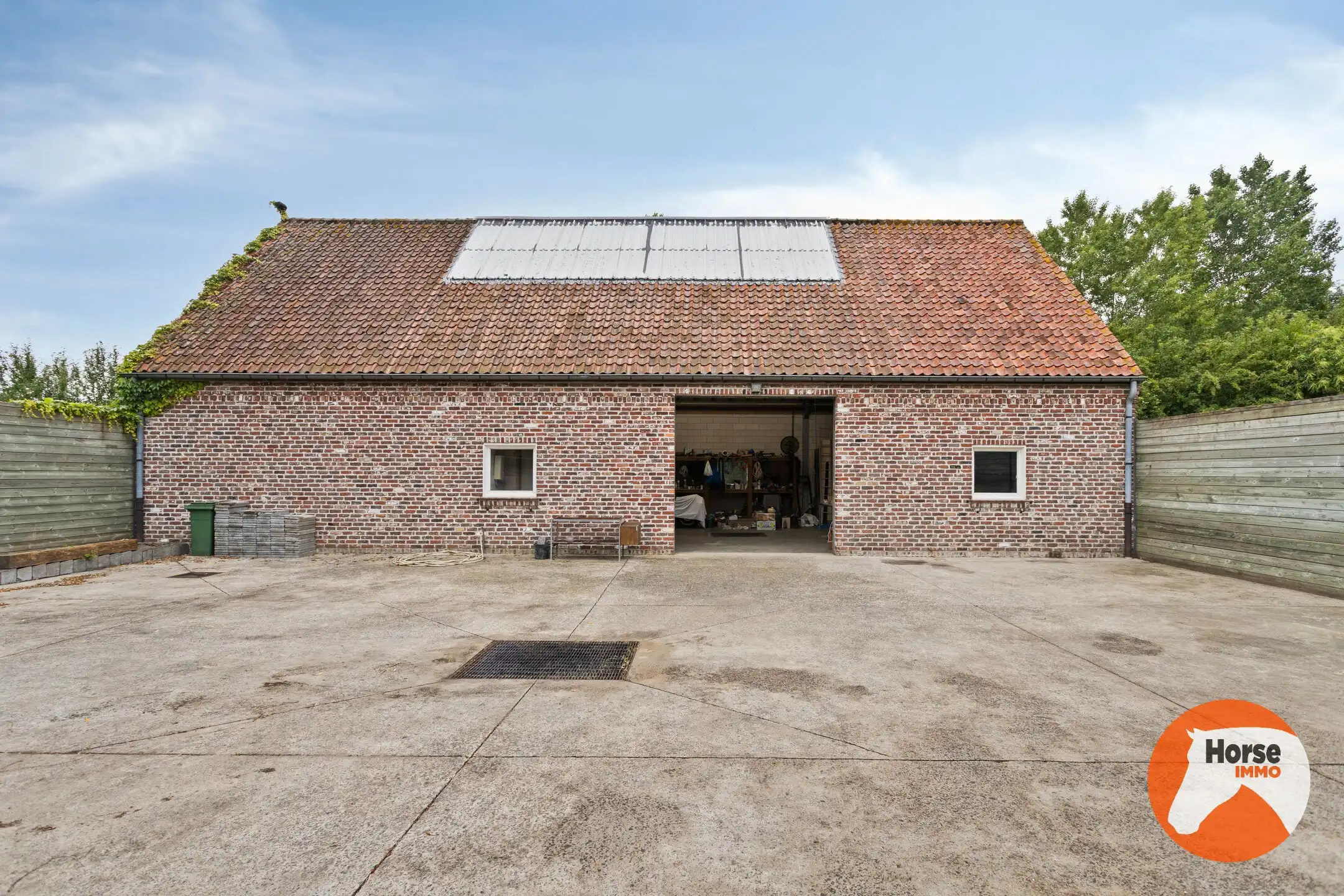 ROESELARE – Unieke villa met bijgebouwen op 4,7 ha foto 29