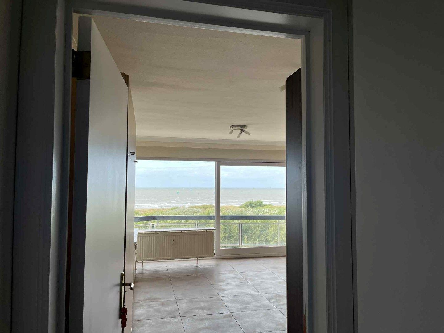 Verzorgde studio met prachtig zeezicht foto 11