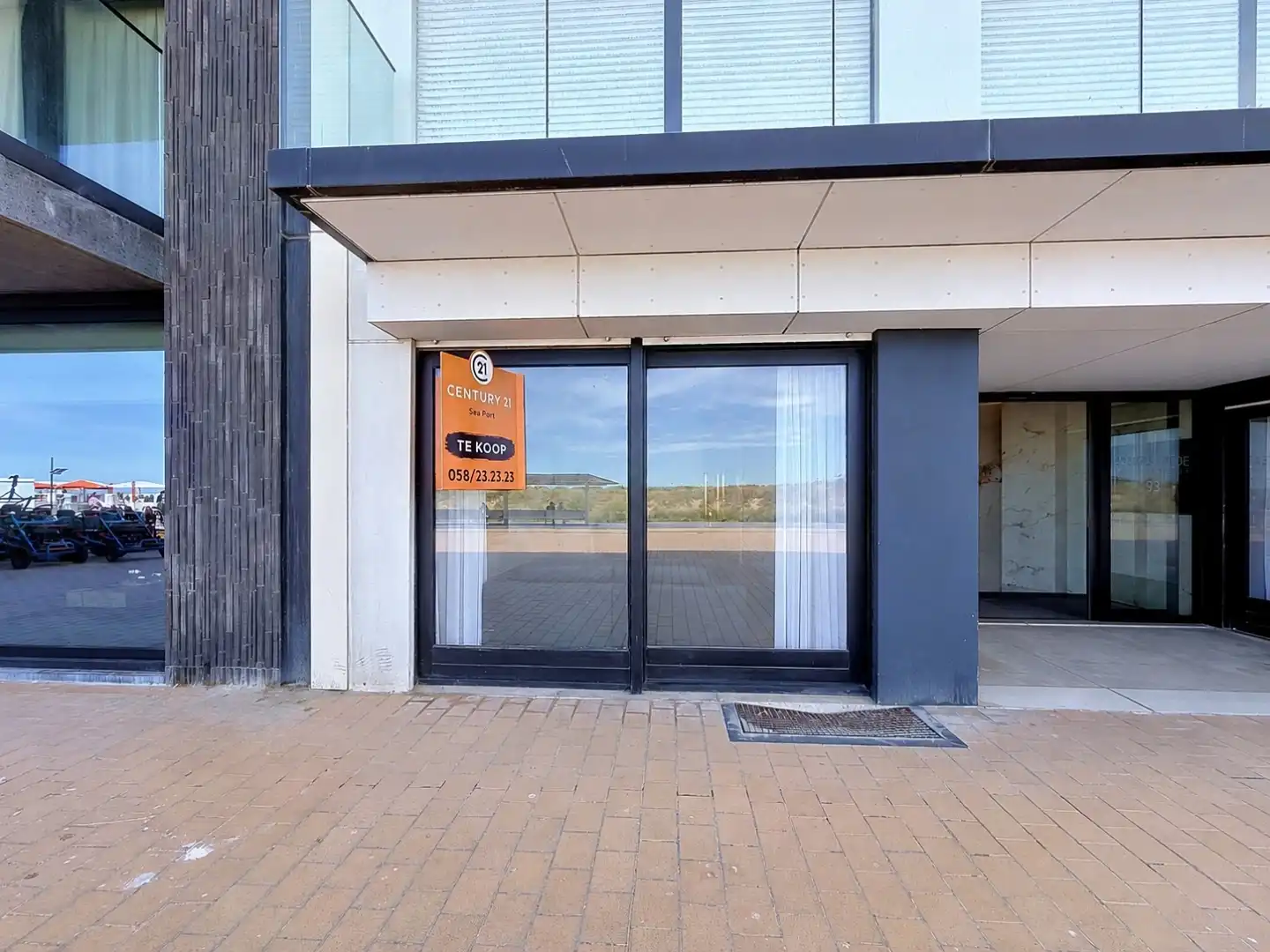Gerenoveerd éénslaapkamerappartement op de Zeedijk van Nieuwpoort foto 7