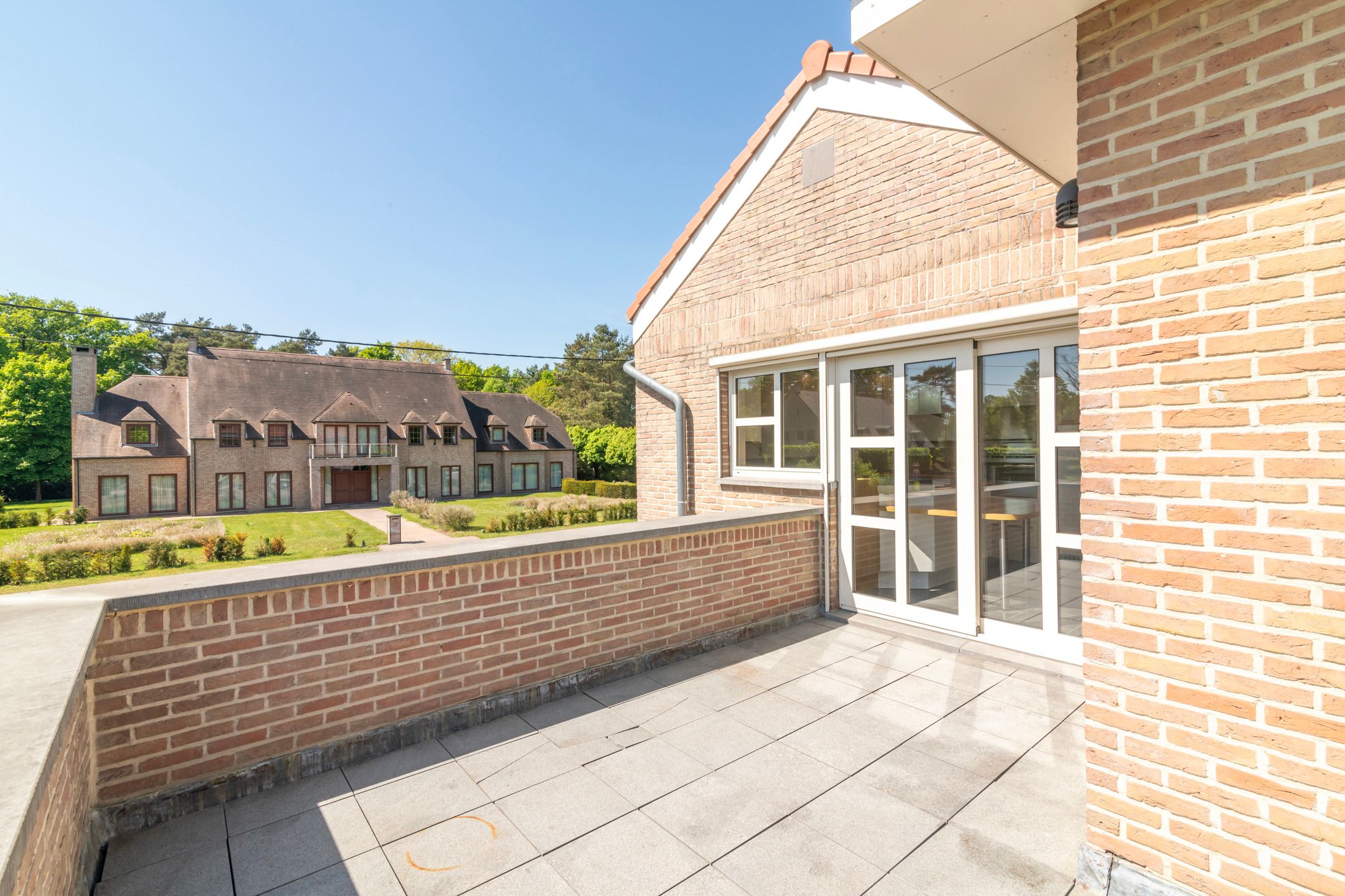 Kantoor- of praktijkruimte met woning op toplocatie foto 38