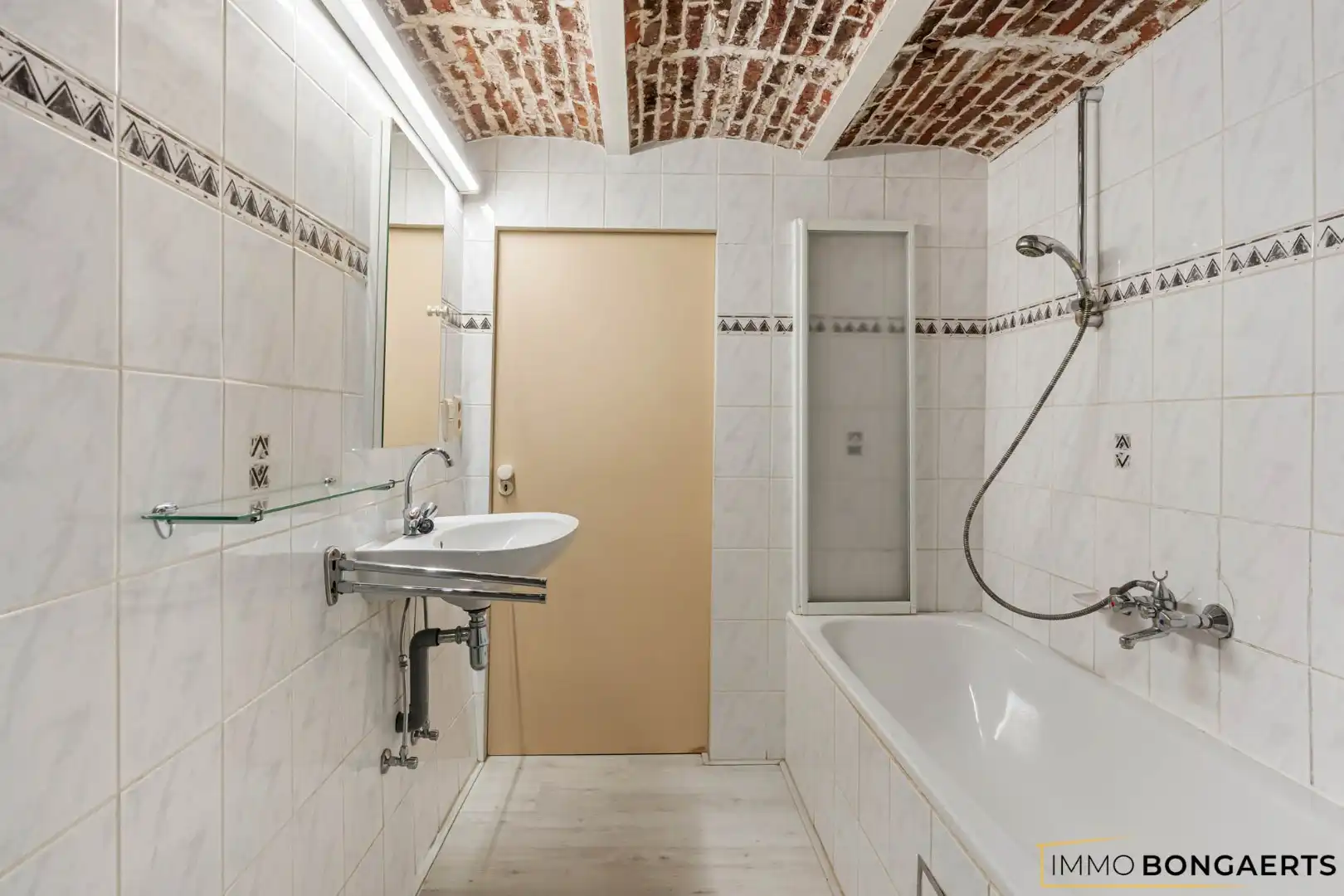 Instapklaar appartement met 2 slaapkamers in As foto 10