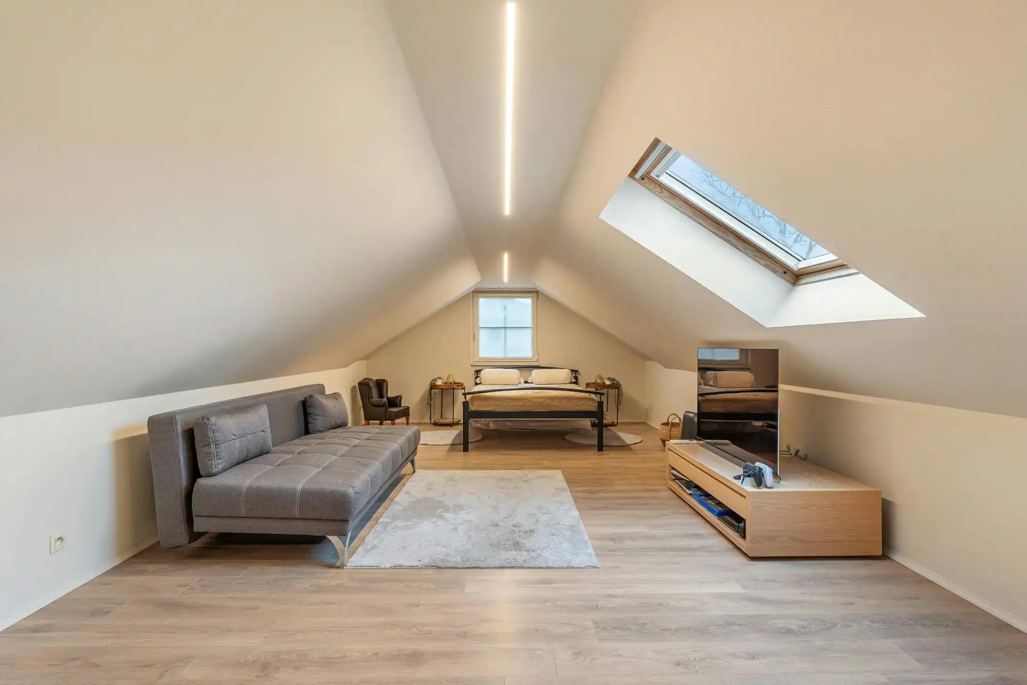 Pastorijvilla met praktijkruimte en studio te Zonhoven foto 23