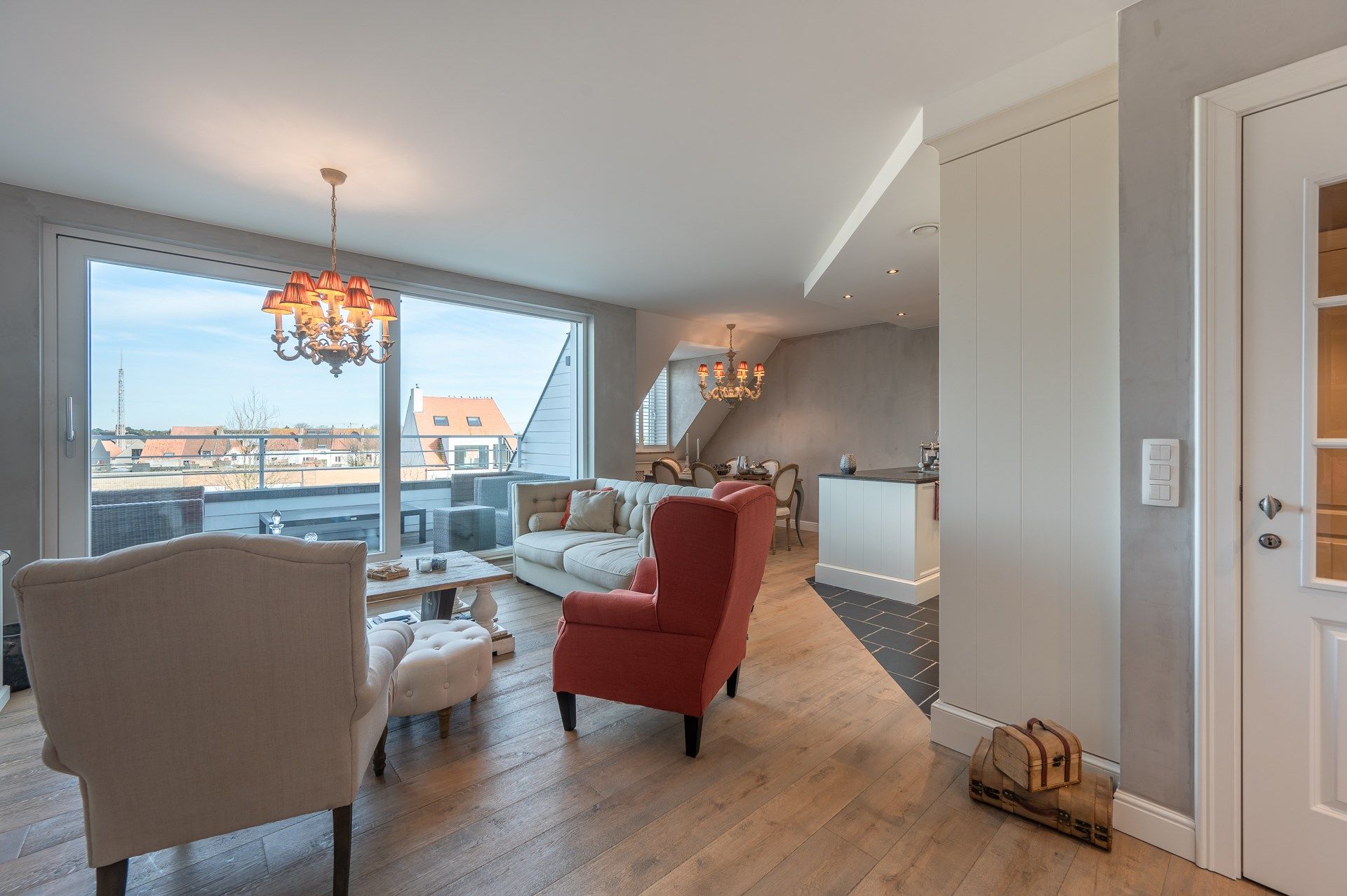 Lichtrijk appartement met een hoogwaardige afwerking,  2 slaapkamers en een ruim terras, gelegen in de residentie Promenade ter hoogte van Duinenwater op enkele foto 5