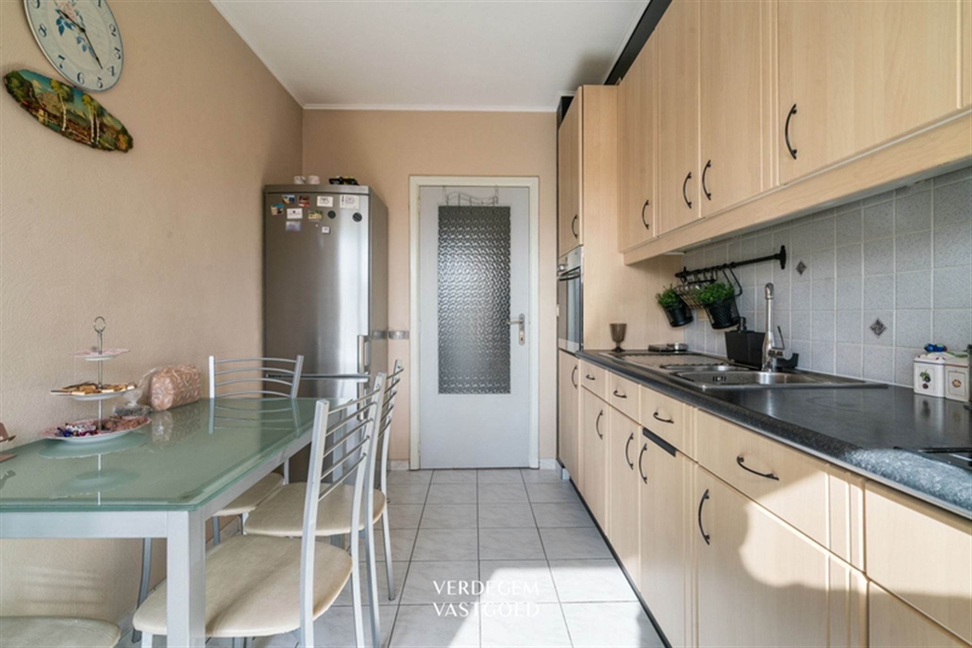 Instapklaar appartement met 2 slaapkamers en garage foto 5
