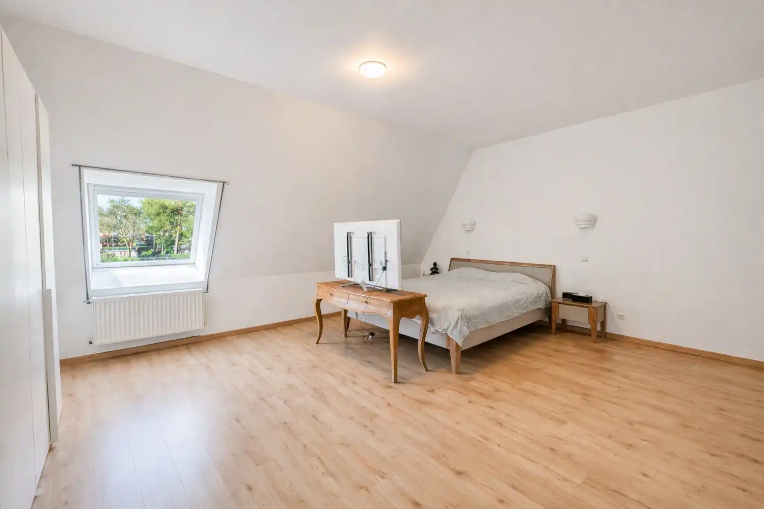 UITZONDERLIJK RUIM DUPLEX APPARTEMENT (H.O.B) foto 9