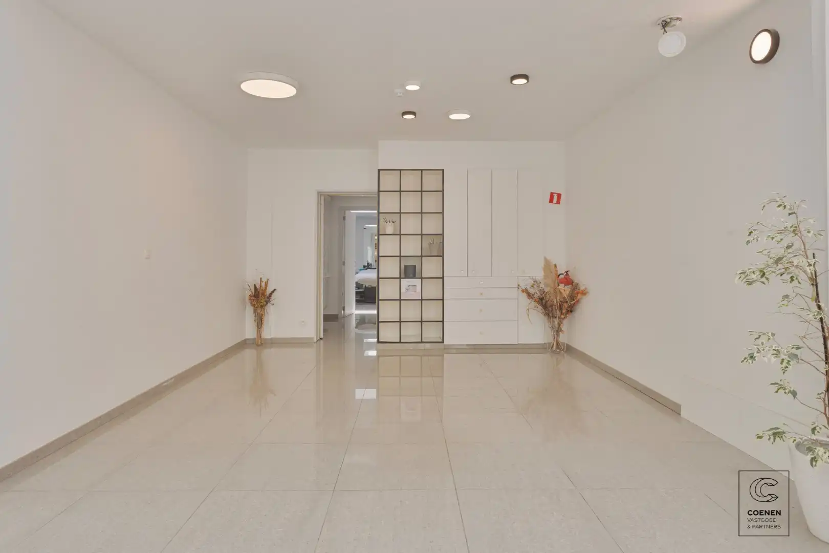 Prachtige handelsruimte met een bruikbare oppervlakte van 355 m² op een SCHITTERENDE locatie te Berchem foto 11