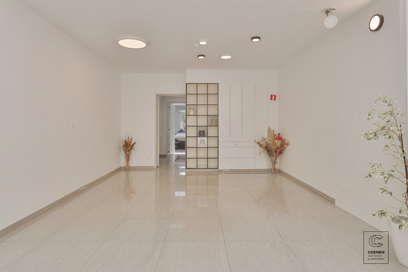 Prachtige handelsruimte met een bruikbare oppervlakte van 355 m² op een SCHITTERENDE locatie te Berchem foto 11