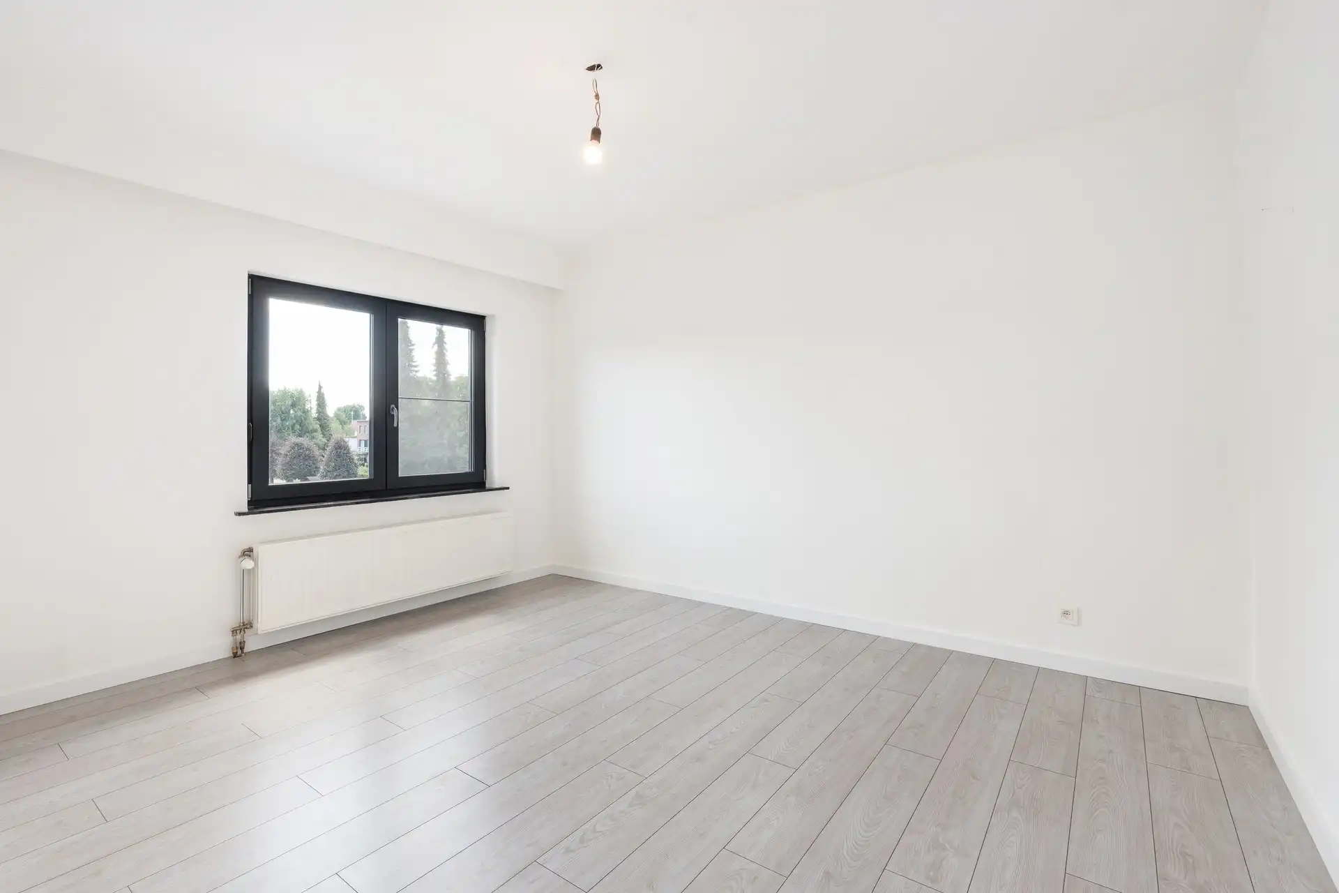 Energiezuinige bel etage woning met 3 slaapkamers gelegen in een groene omgeving foto 18
