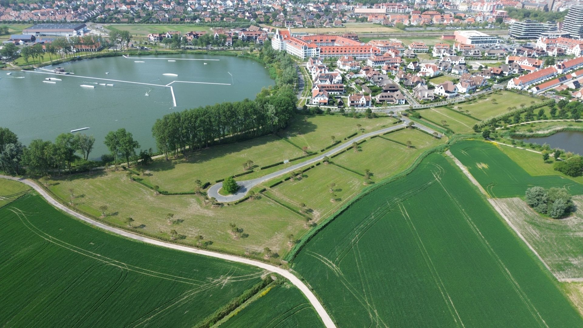 Prachtig bouwlot met zicht op de velden foto 5