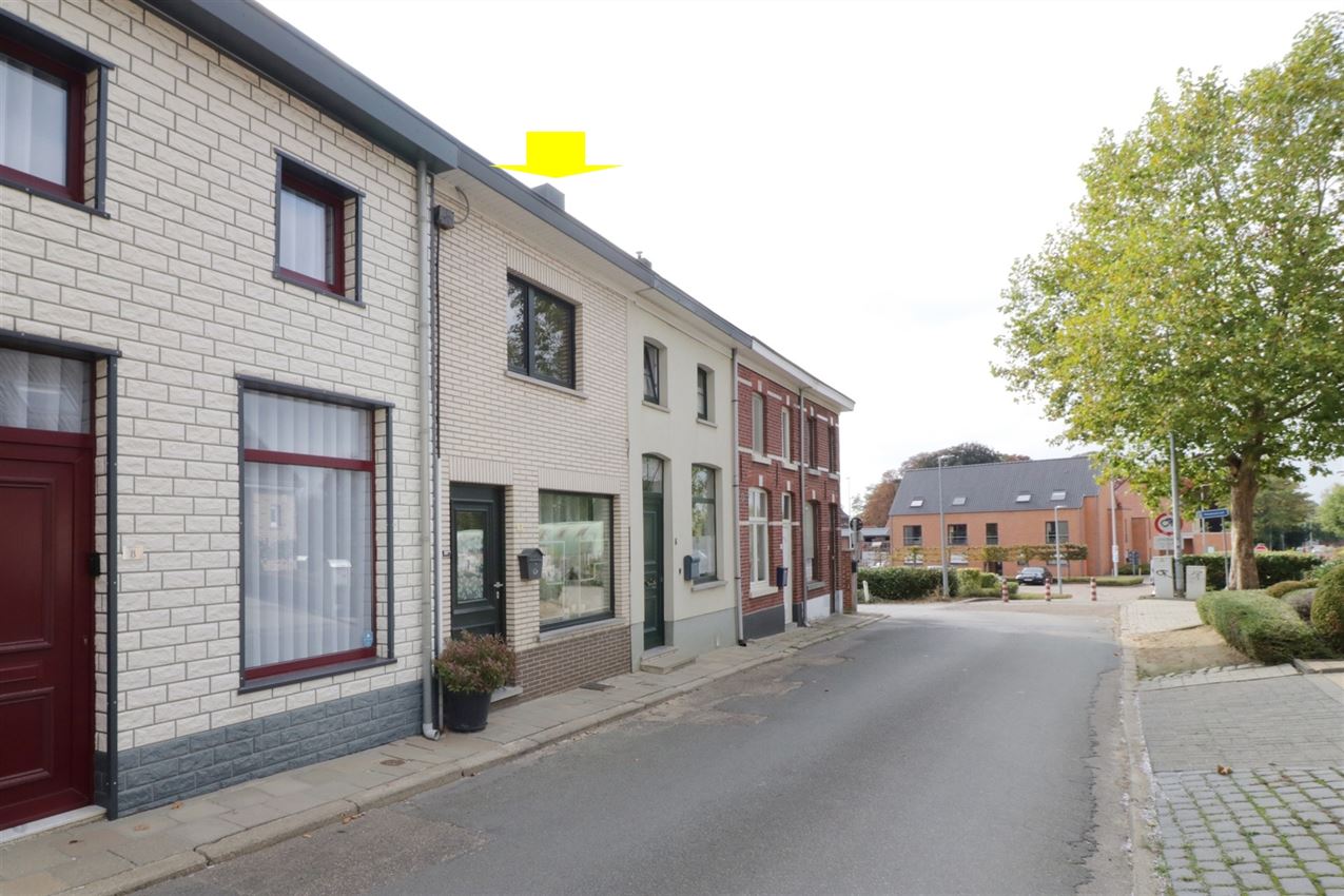 hebbeding, rustig en groen, centrum en invalswegen vlakbij foto {{pictureIndex}}