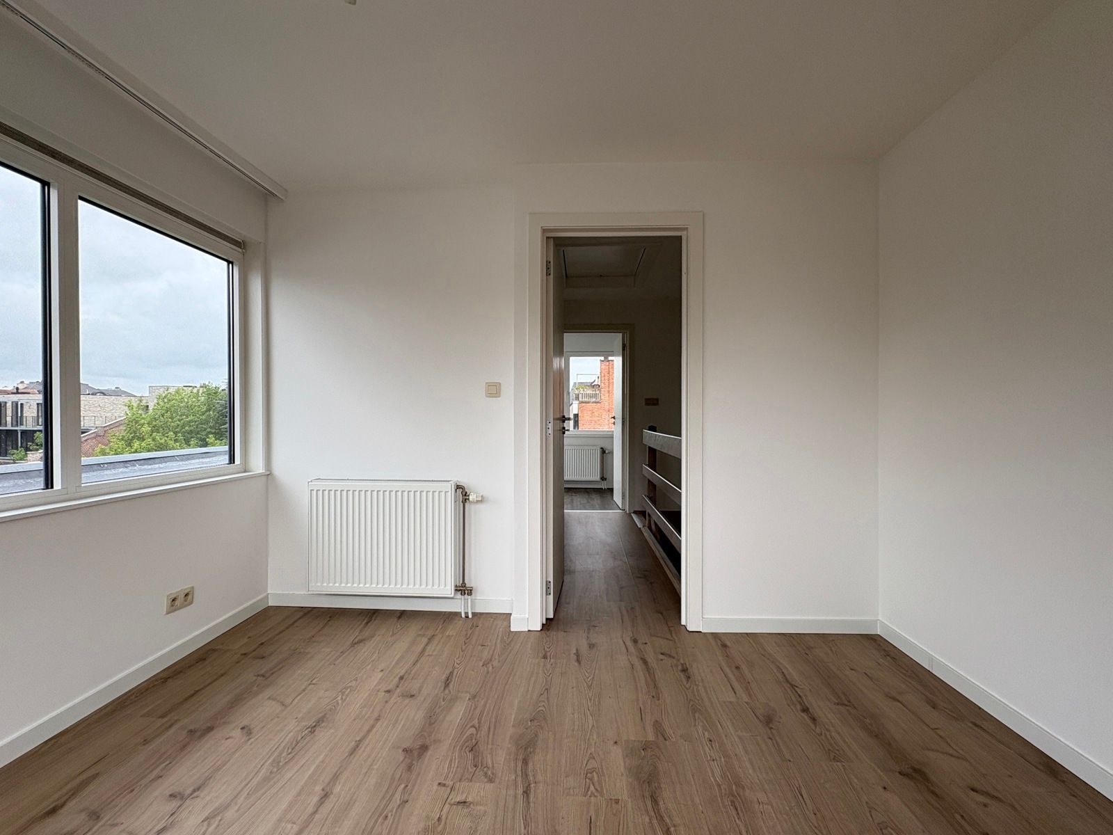 Recente duplex met 1 slaapkamer en bureau foto 13