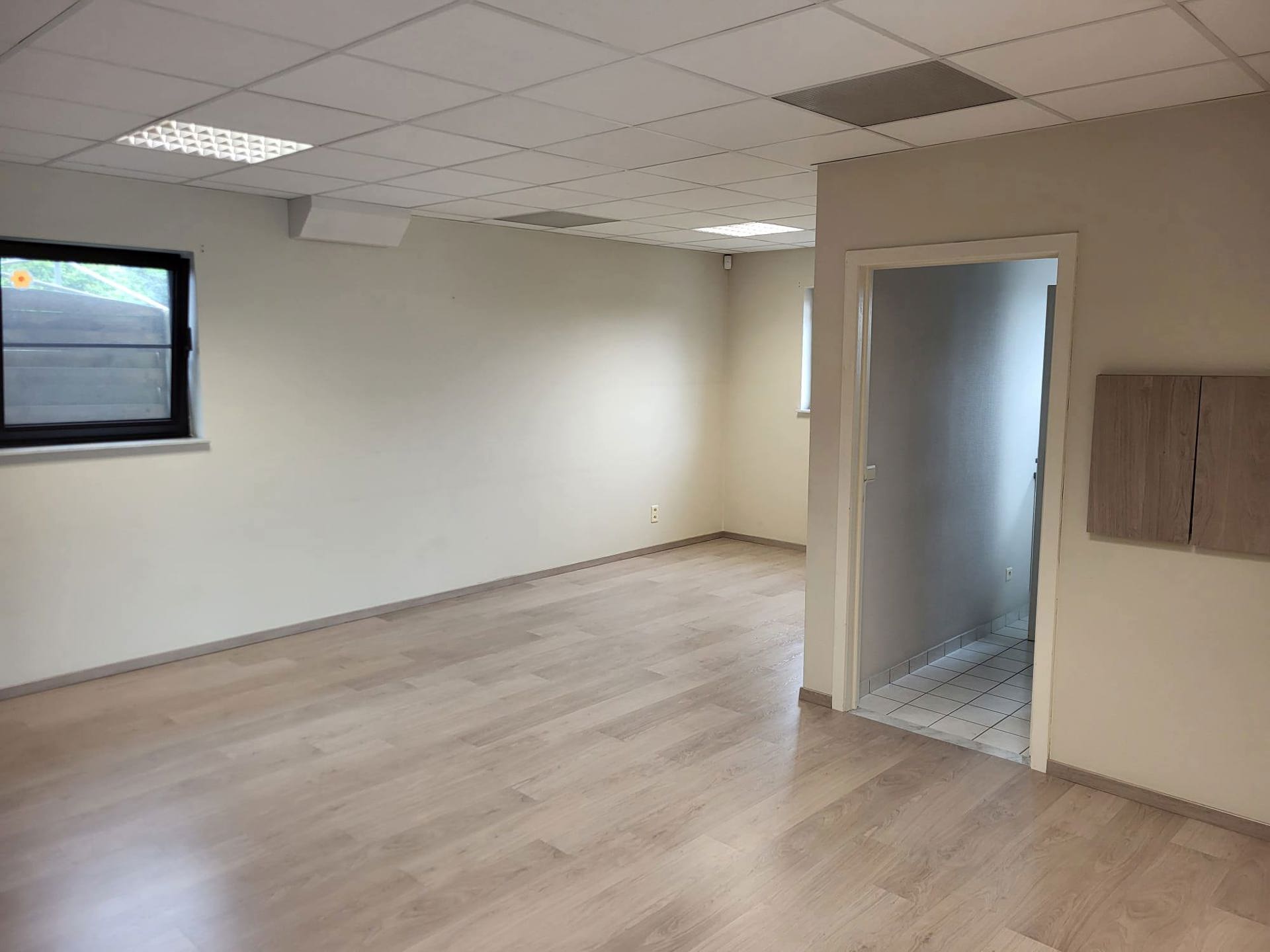 TE HUUR OPGLABBEEK: Commerciële ruimte van 190m²  foto 6