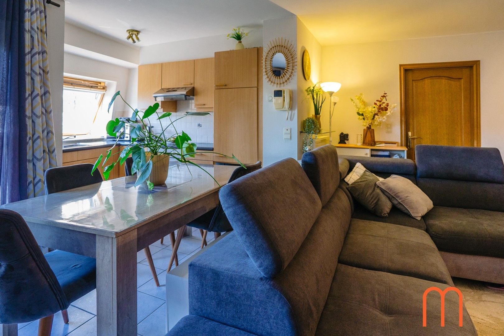 Instapklaar appartement met zicht op de Sint-Petrus-en-Pauluskerk – centrum Oostende. foto 5