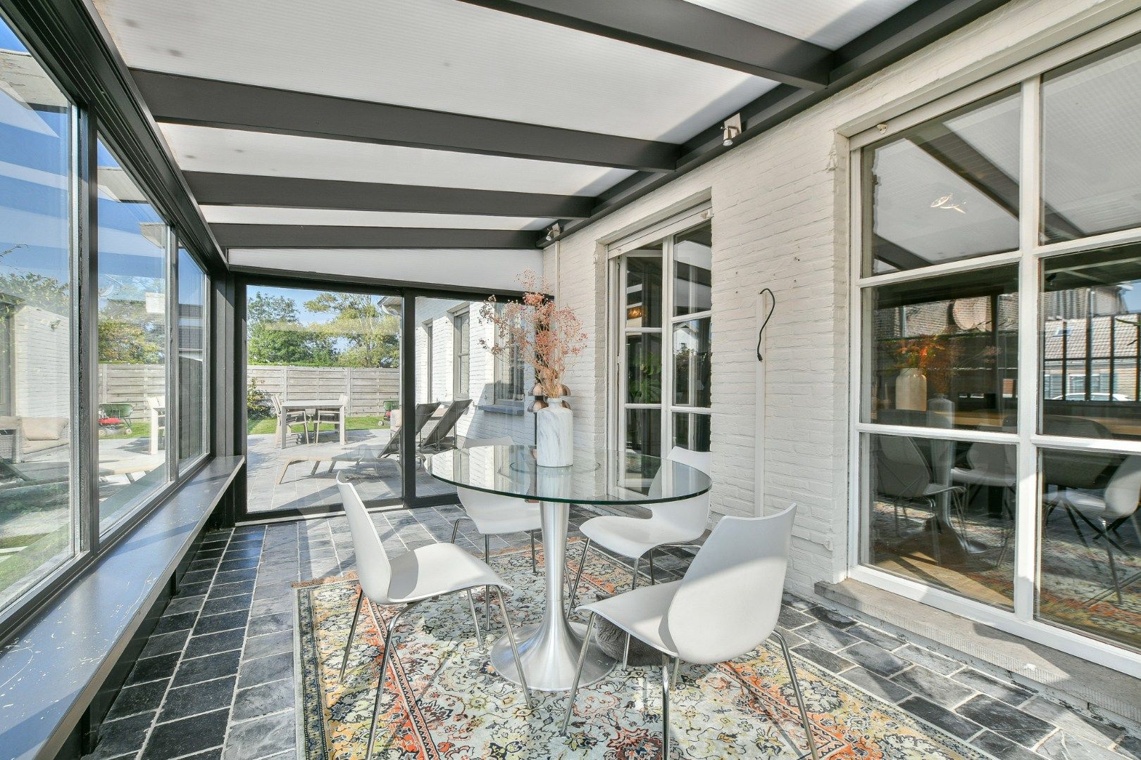 Prachtig gerenoveerde villa met charmante elementen in het centrum van Lissewege! foto 12