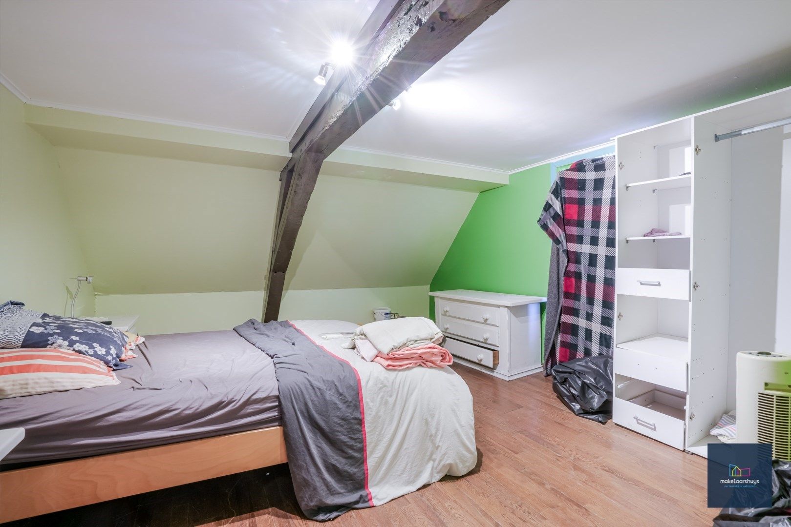 Te renoveren woning op rustige locatie foto 7