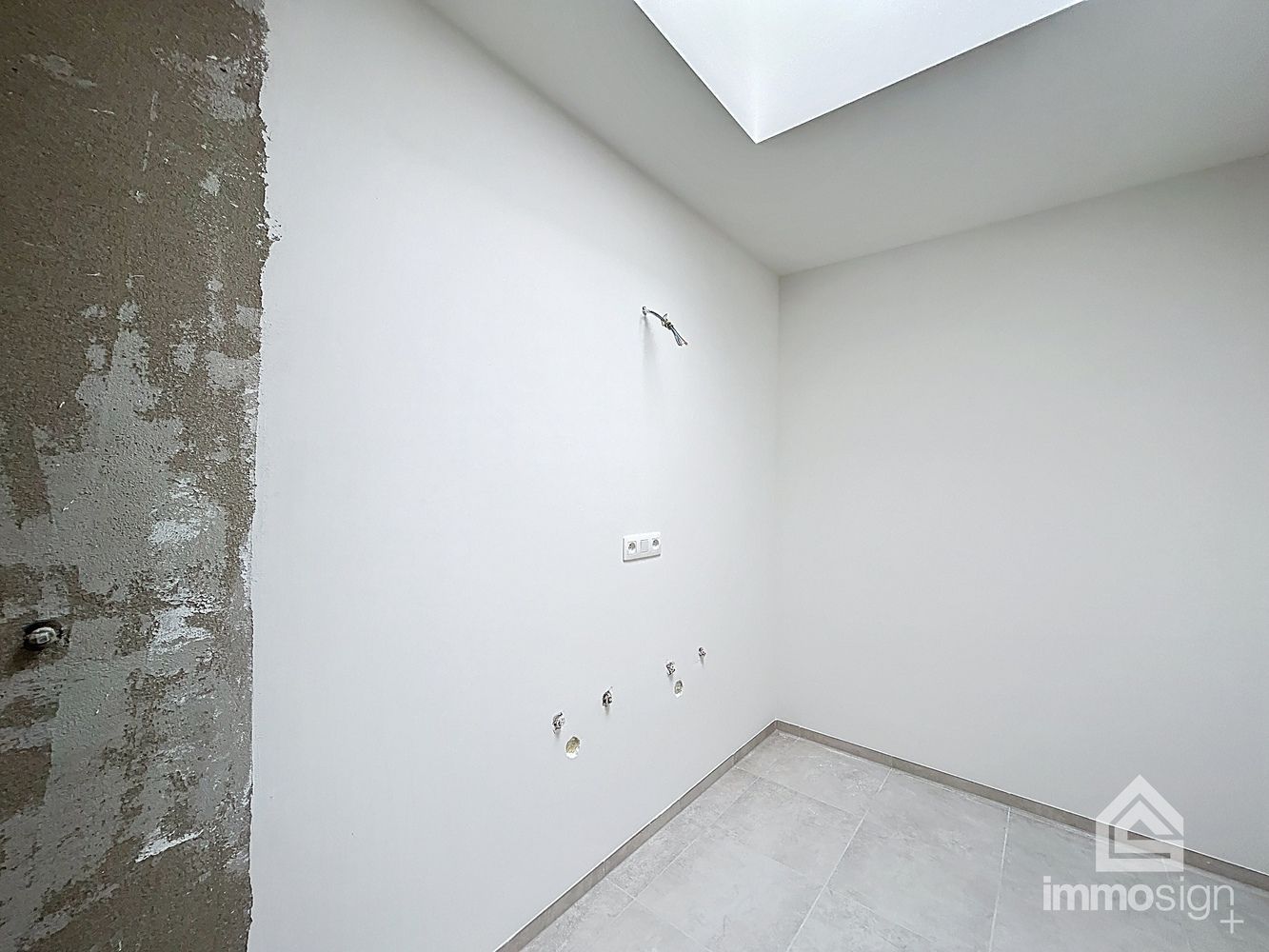 Instapklaar nieuwbouw appartement met 2 slaapkamers, terras, autostaanplaats en berging te Kinrooi foto 18