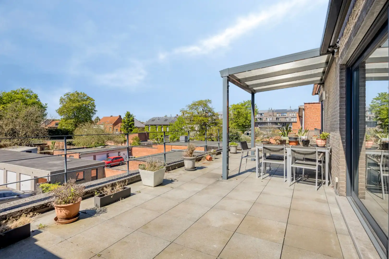Schitterend 2 slpk appartement met riant terras en garagebox foto 19