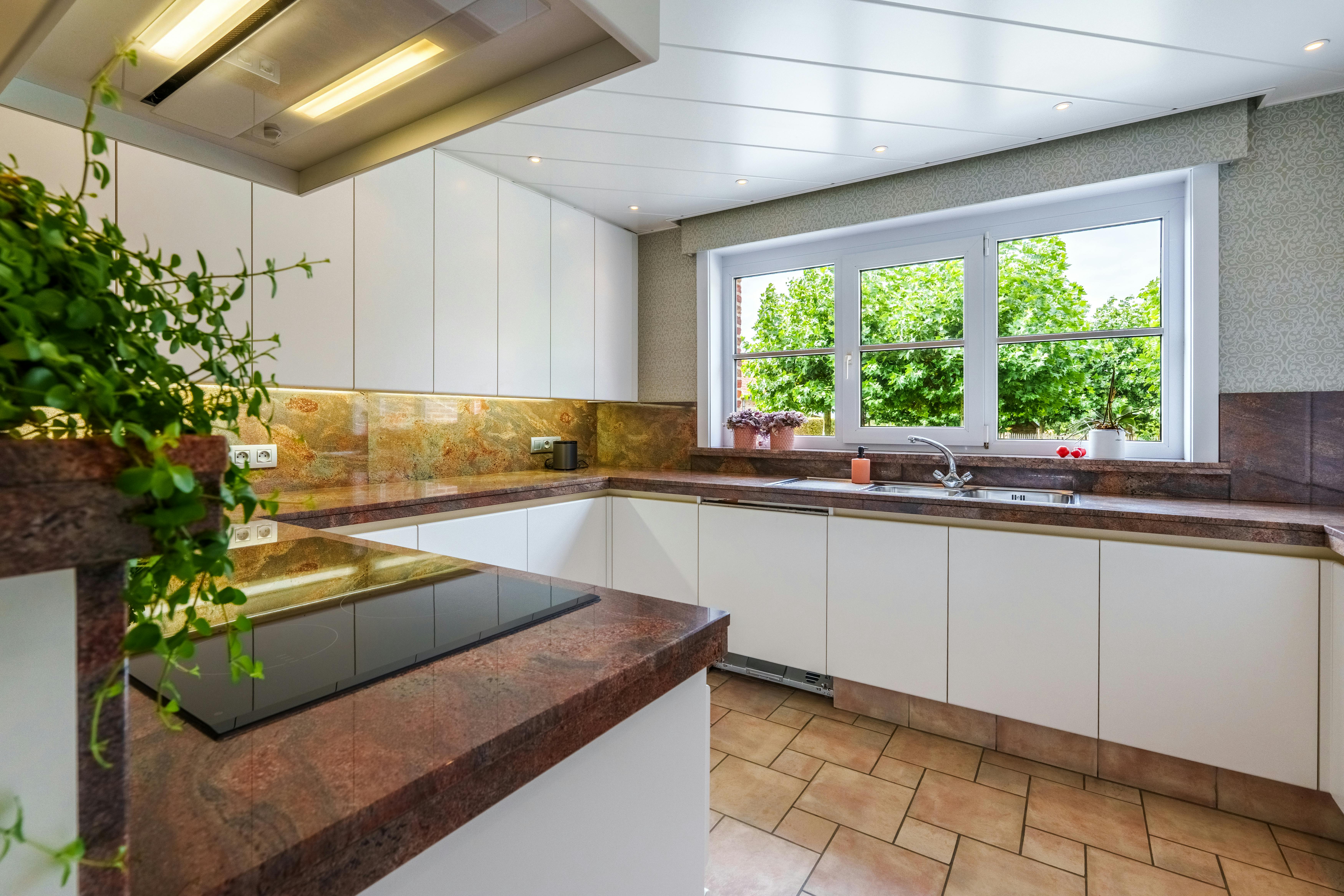Ruime villa te koop in Gits met bijgebouw op 1.639 m² foto 11