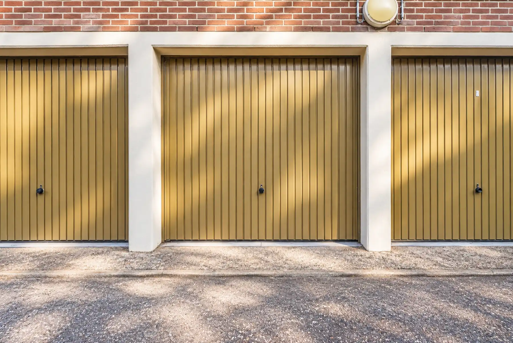 Instapklaar 1-slaapkamer appartement met terras en berging en garage. foto 19