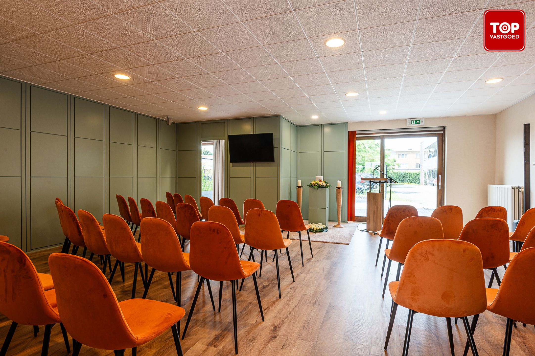 Handelsruimte met buitenruimte op topligging foto 9