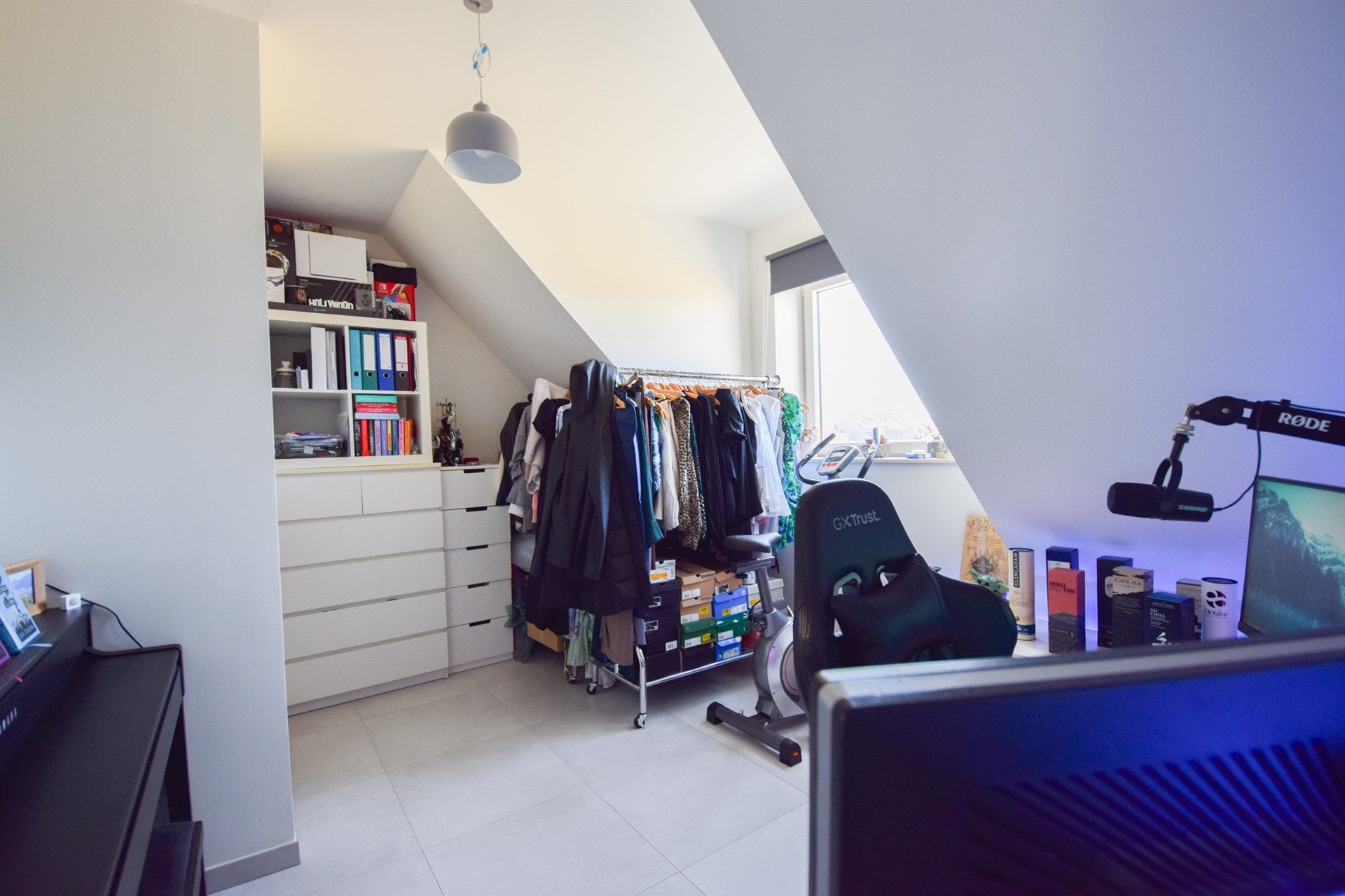 Uitstekend gelegen 2 slaapkamer appartement! foto 6