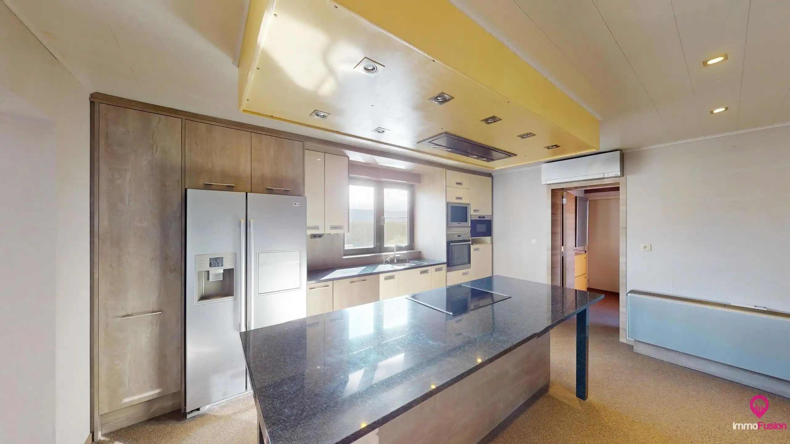 Uitstekend bereikbaar pand met magazijn, bureaus + app! foto 22