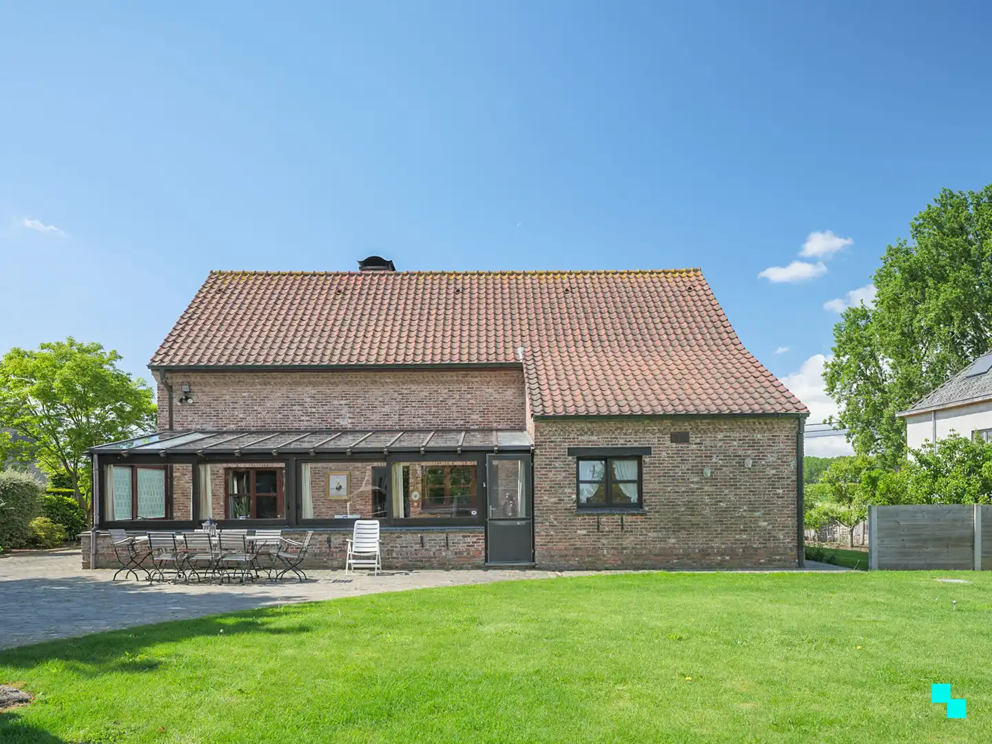 Charmante woning met magazijn te Balegem foto 17
