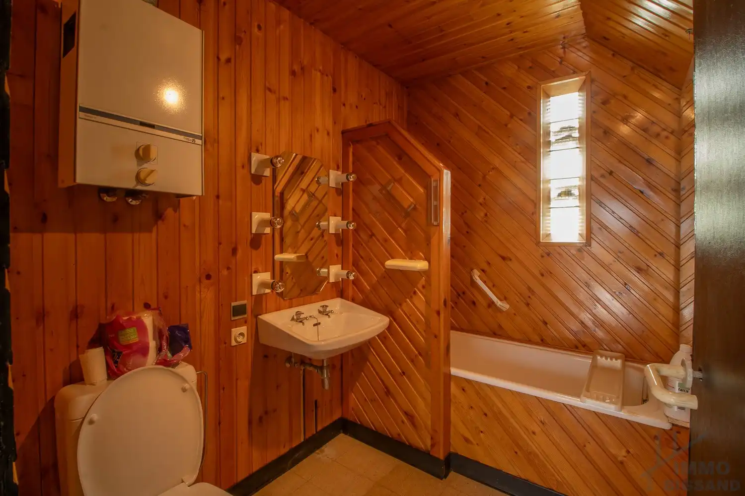 Bungalow te koop in Rekkem met 2 slaapkamers, garage en een prachtig perceel van 540m². foto 10