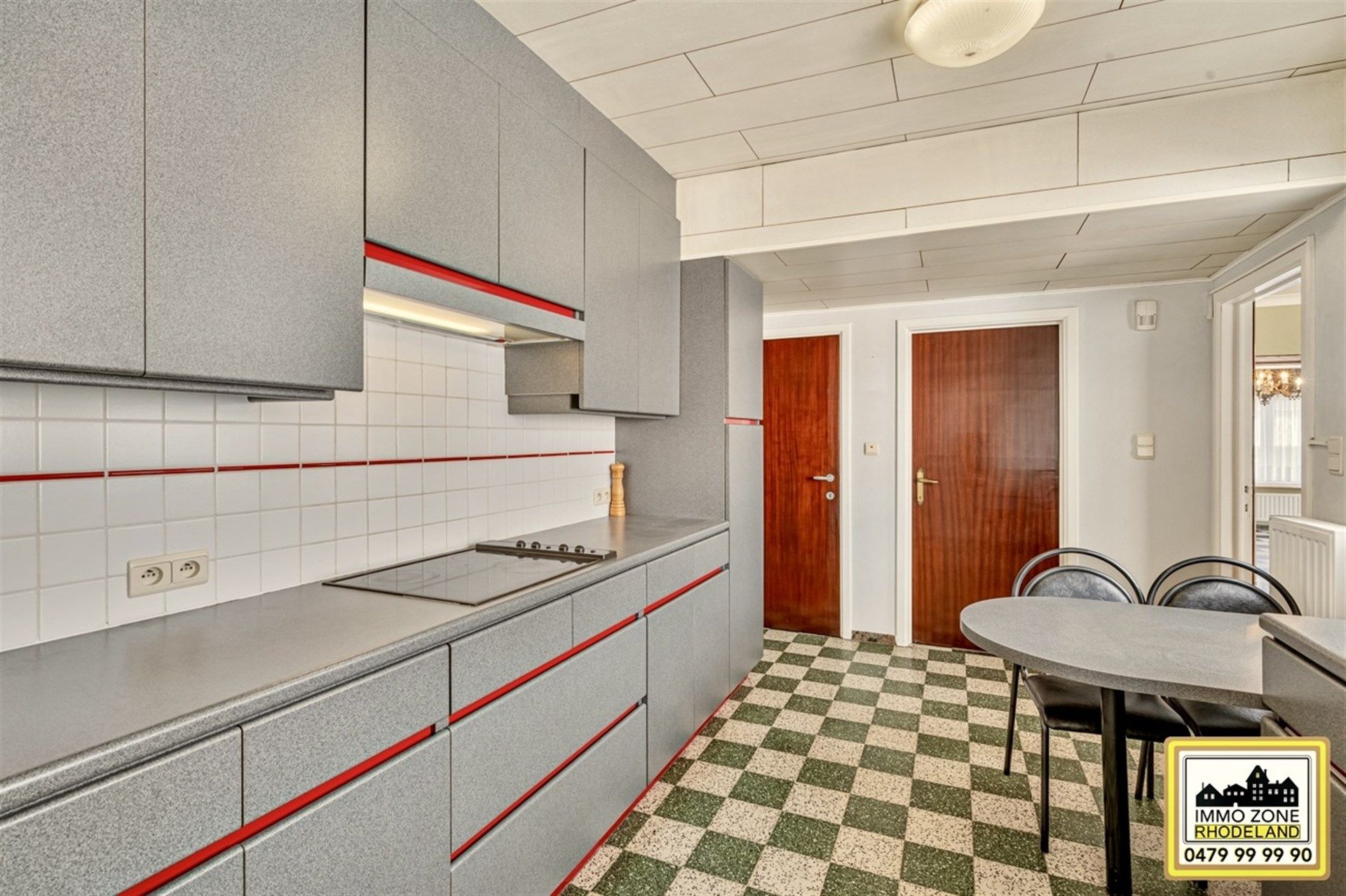 Schitterende halfopen woning met 3 slpks, 2 bdks en tuin foto 11