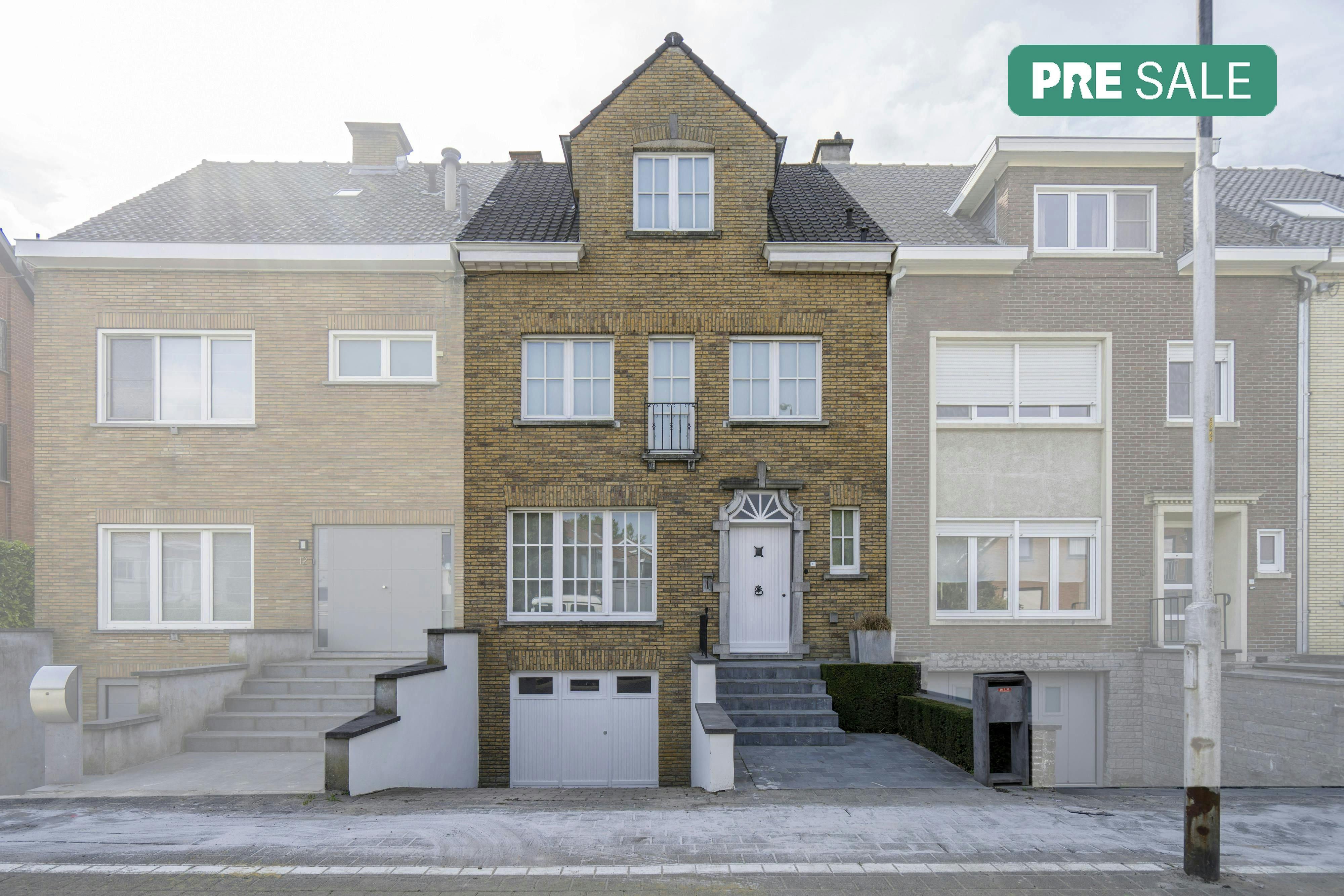 Gezellig instapklaar huis te koop te Kortrijk!  foto {{pictureIndex}}