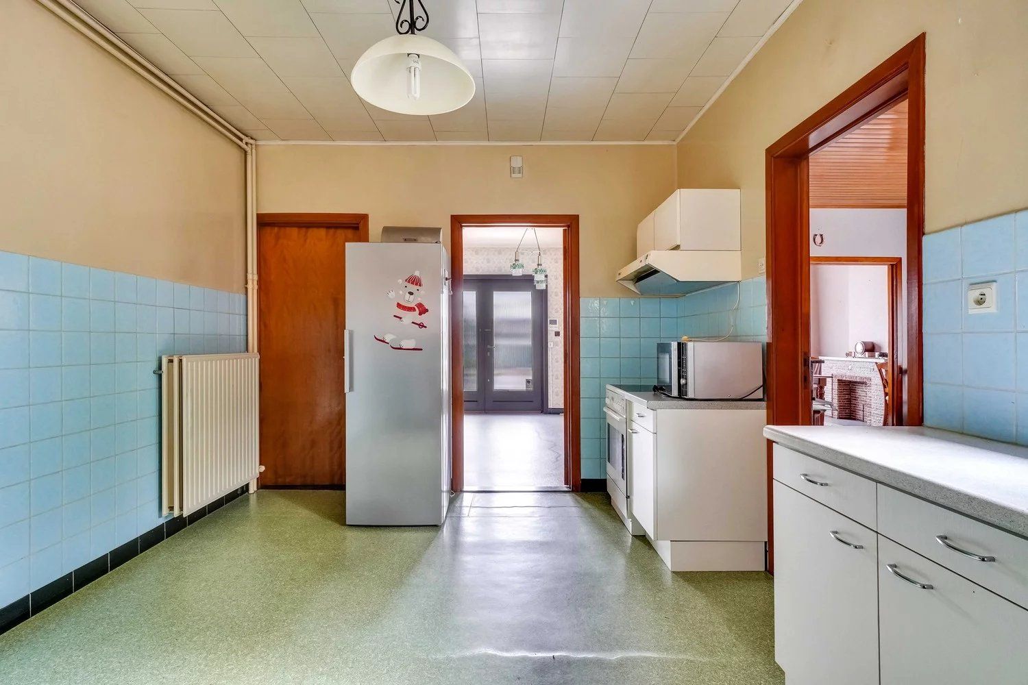 Woning met vier slaapkamers, garage en tuin foto 9