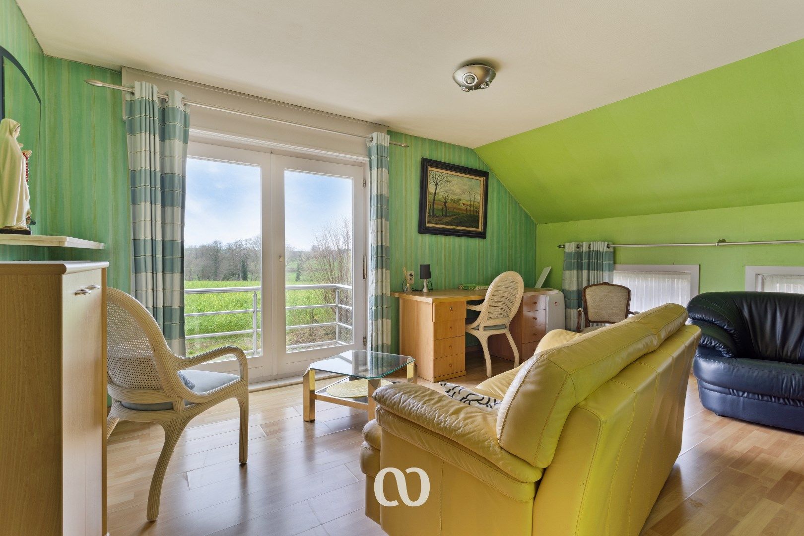 Subliem gelegen villa met prachtig zicht foto 16
