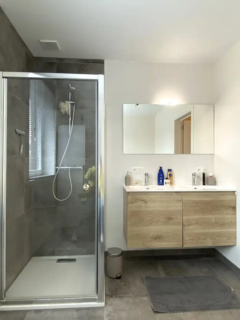 INSTAPKLARE HOB MET 3 SLPKS | TUIN | AUTOSTAANPLAATS foto 7